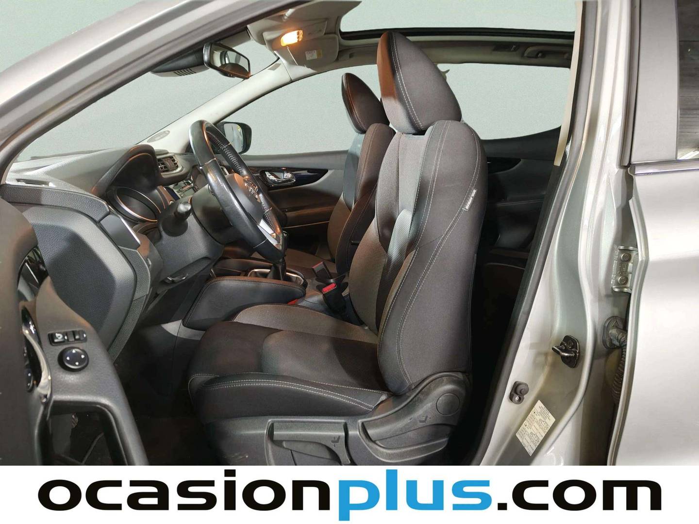 Foto Nissan QASHQAI Nissan Qashqai DIG-T 140 N-Connecta 4x2 (140 CV)