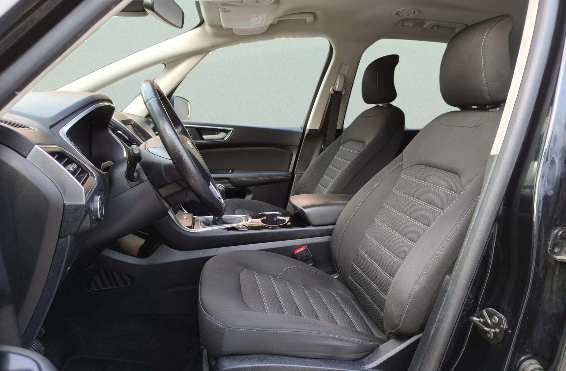 Ford Galaxy 2.0 TDCi Titanium - foto 12