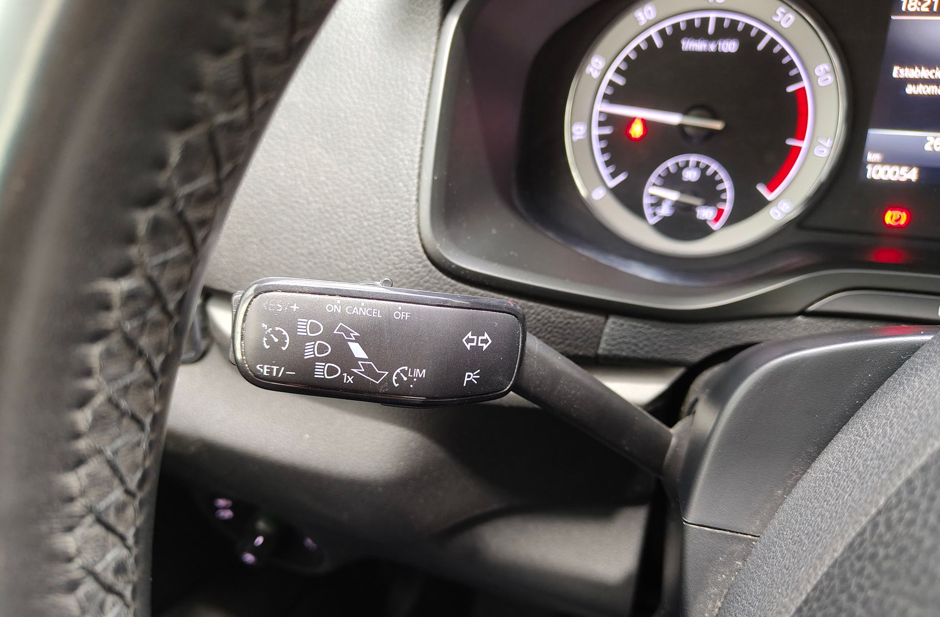 Škoda Karoq 1.0 TSI Ambition - foto 24
