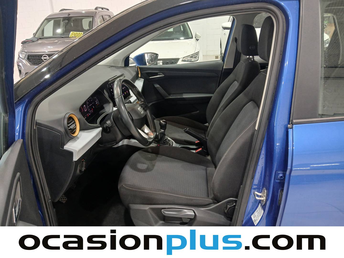 Foto asientos delanteros Seat Arona SEAT Arona 1.0 TSI Style XL (110 CV)