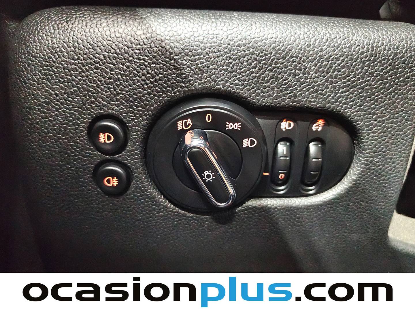 Equipamiento del Mini MINI Mini MINI Cooper Cabrio One (102 CV)