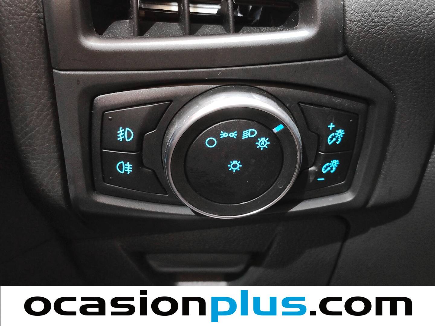 Ford Focus Ford Focus 1.0 Ecoboost S&S Titanium (125 CV) de segunda mano