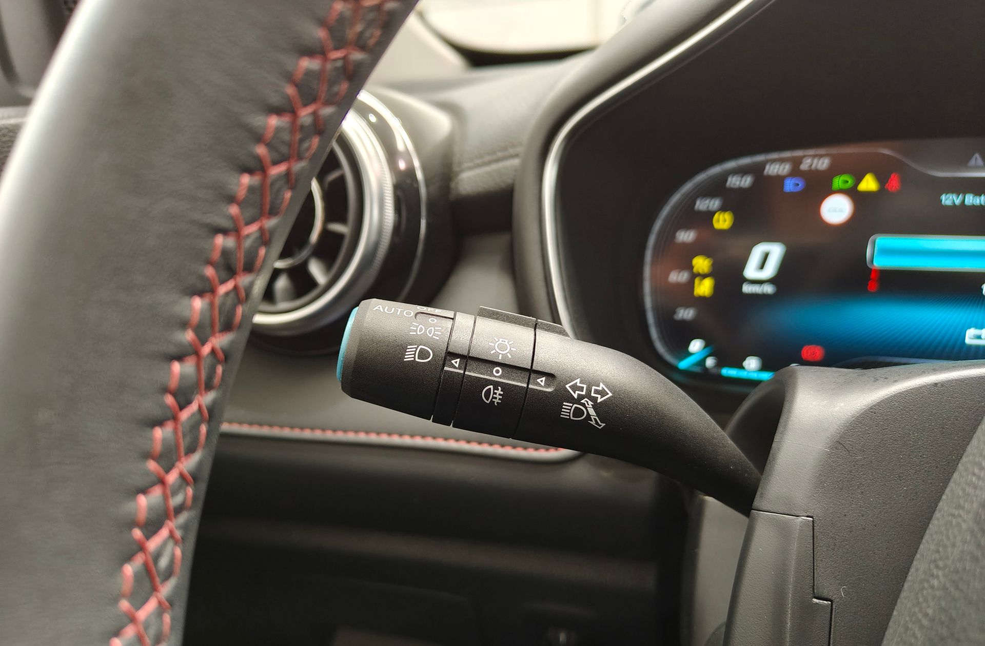 MG HS 1.5 Turbo GDI Luxury DCT - foto 29
