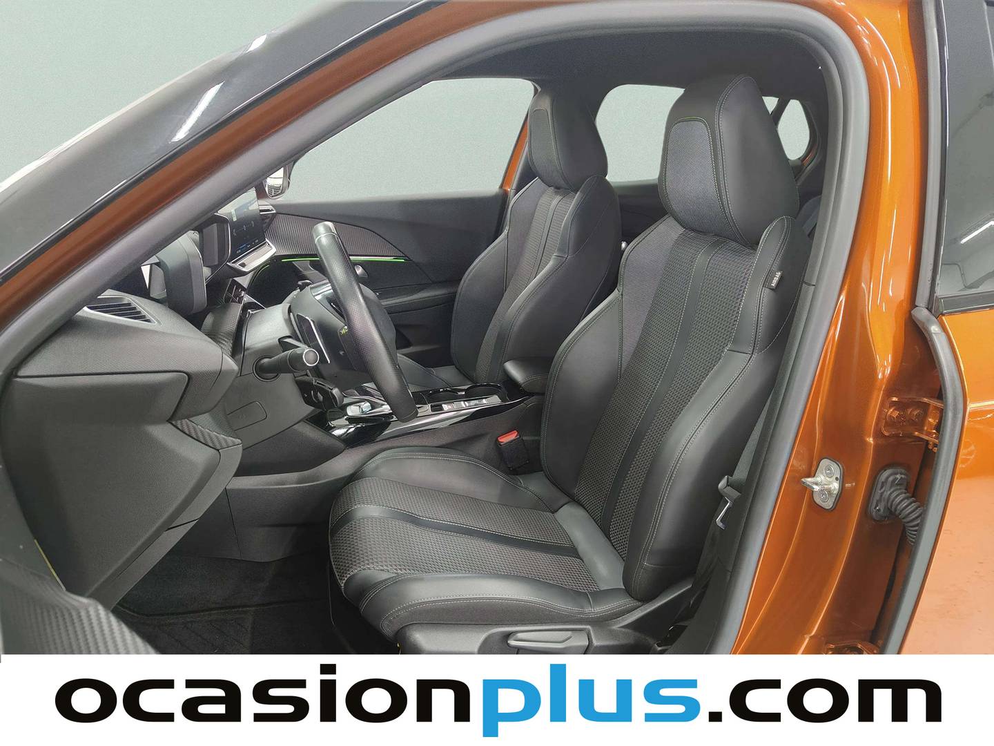 Foto asientos delanteros Peugeot 2008 Peugeot 2008 PureTech 130 S&S GT EAT8 (130 CV)