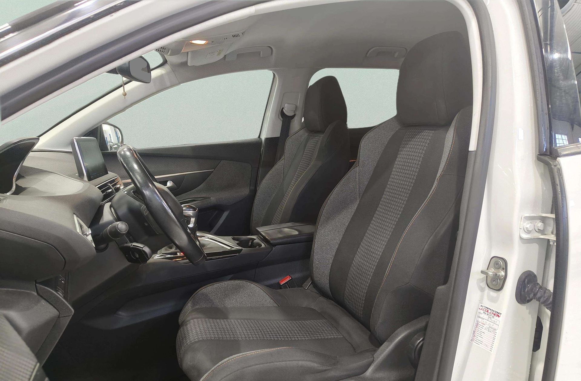Peugeot 3008 PureTech 130 Active - foto 11