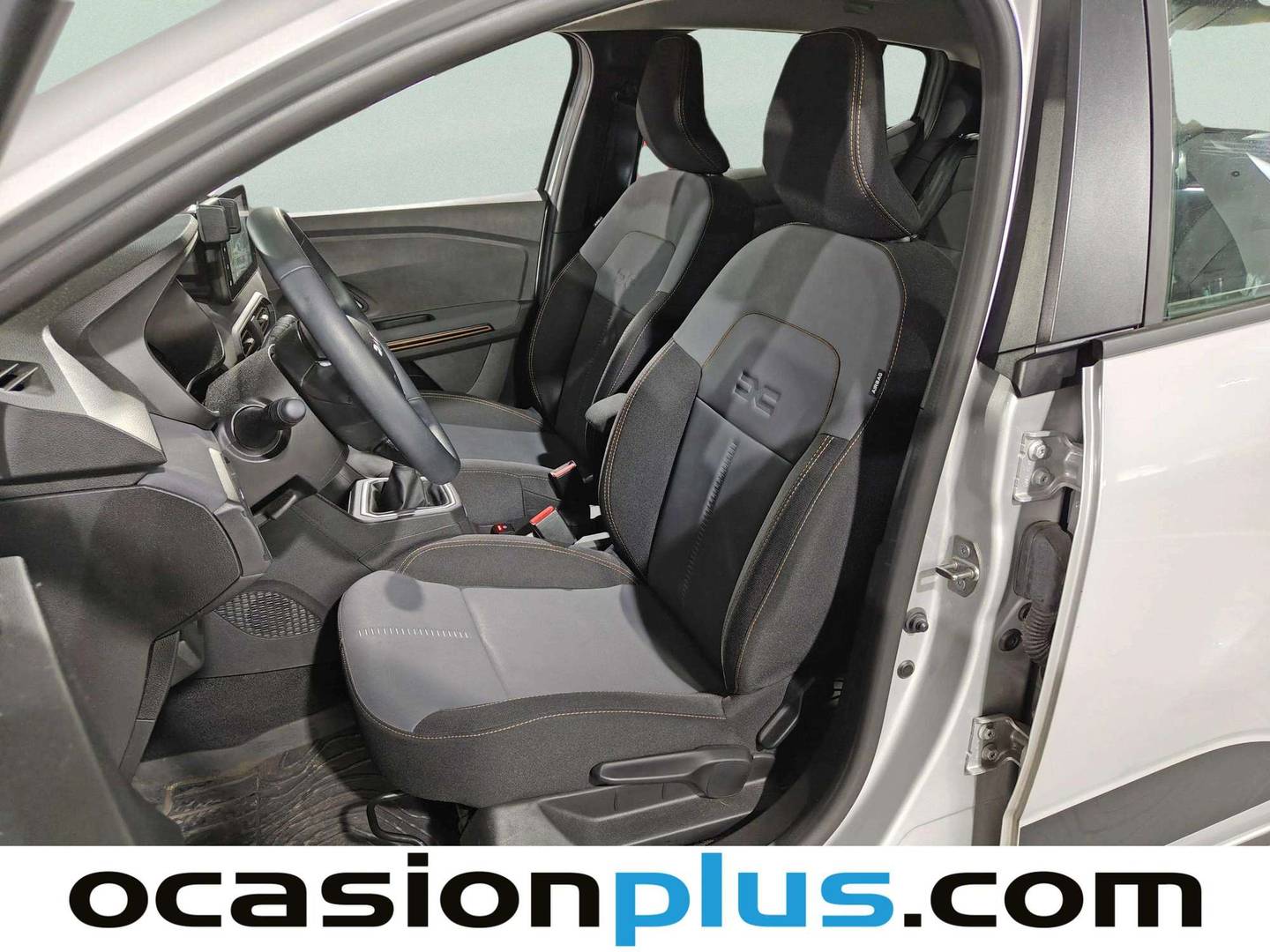Foto asientos delanteros Dacia Sandero Dacia Sandero Stepway Extreme Go ECO-G (101 CV)