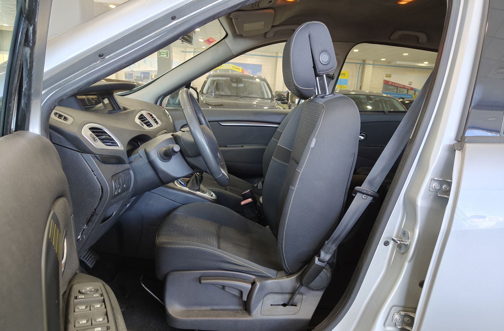 Renault Grand Scénic Dynamique dCi - foto 10