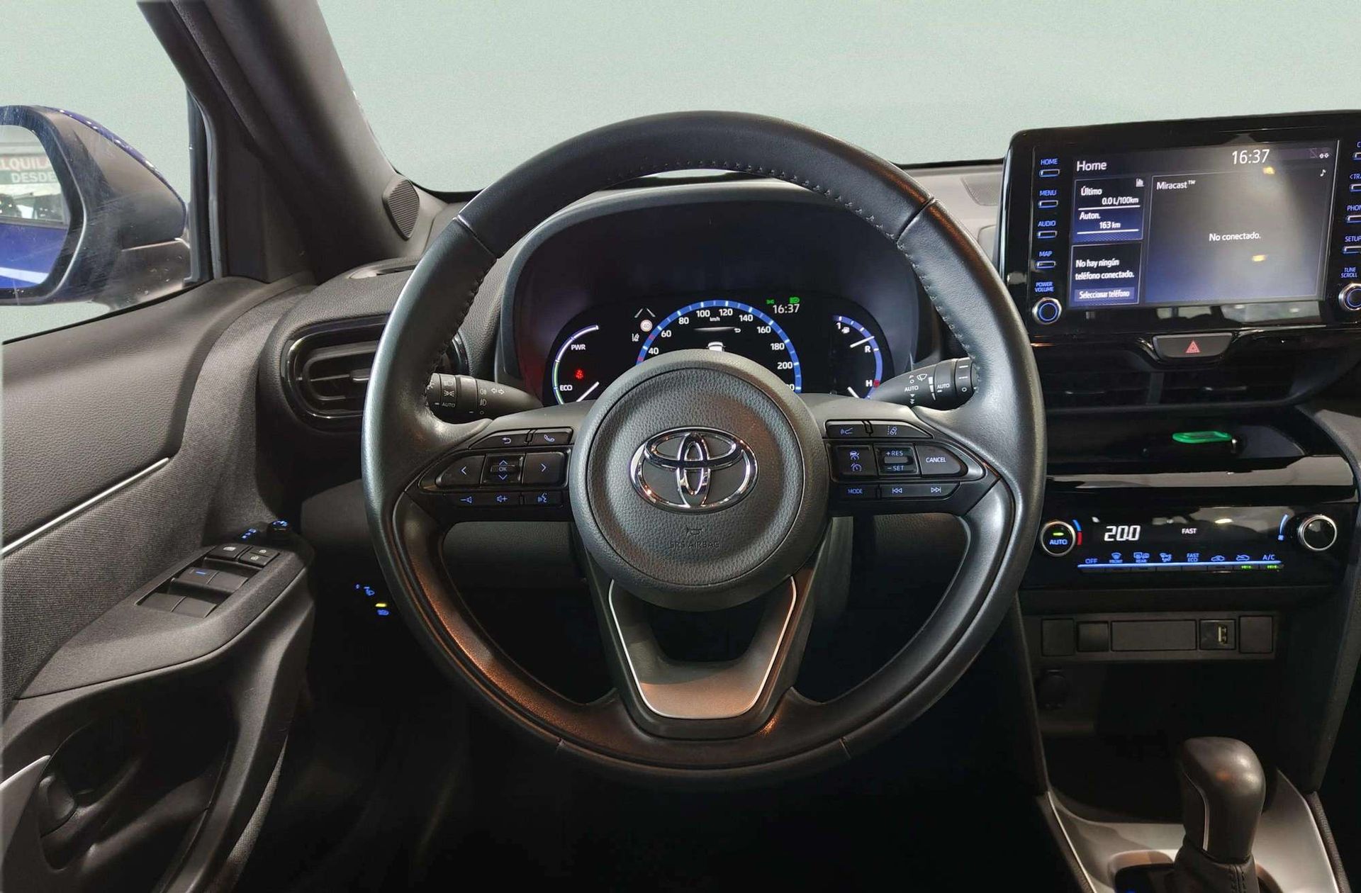 Toyota Yaris Cross 120H Active Tech - foto 24