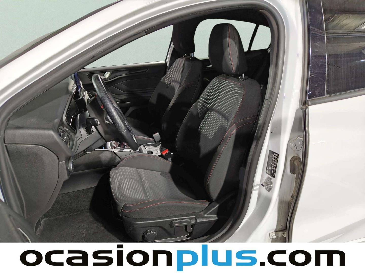 Foto asientos delanteros Ford Focus Ford Focus 1.5 Ecoblue ST-Line (120 CV)