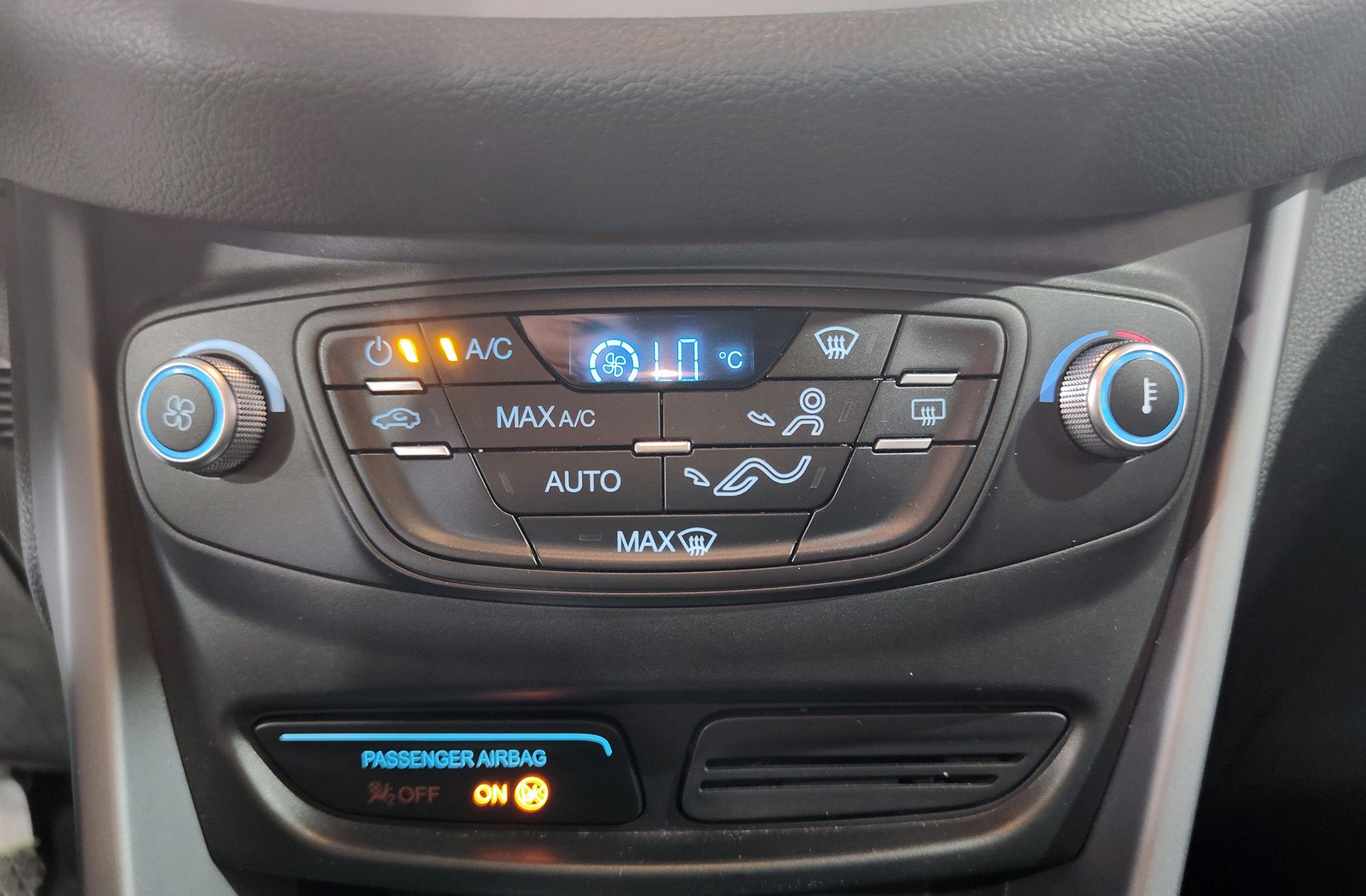 Ford B-Max 1.0 EcoBoost Trend - foto 26