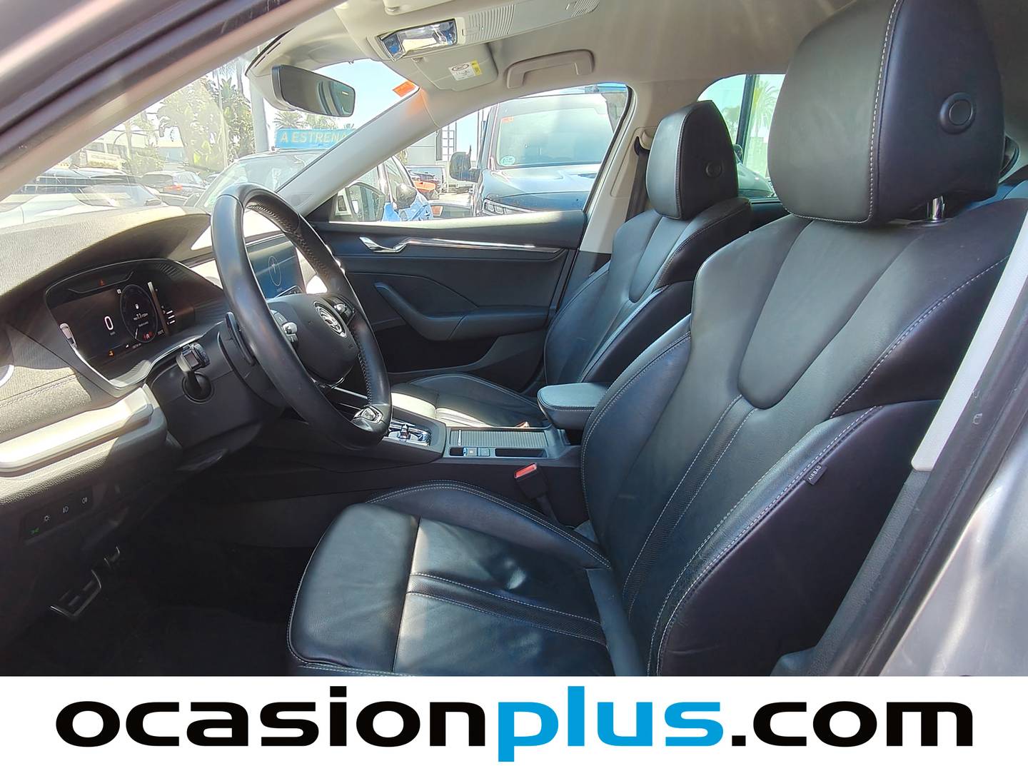 Foto asientos delanteros Skoda Octavia Skoda Octavia 2.0 TDI Style DSG (150 CV)