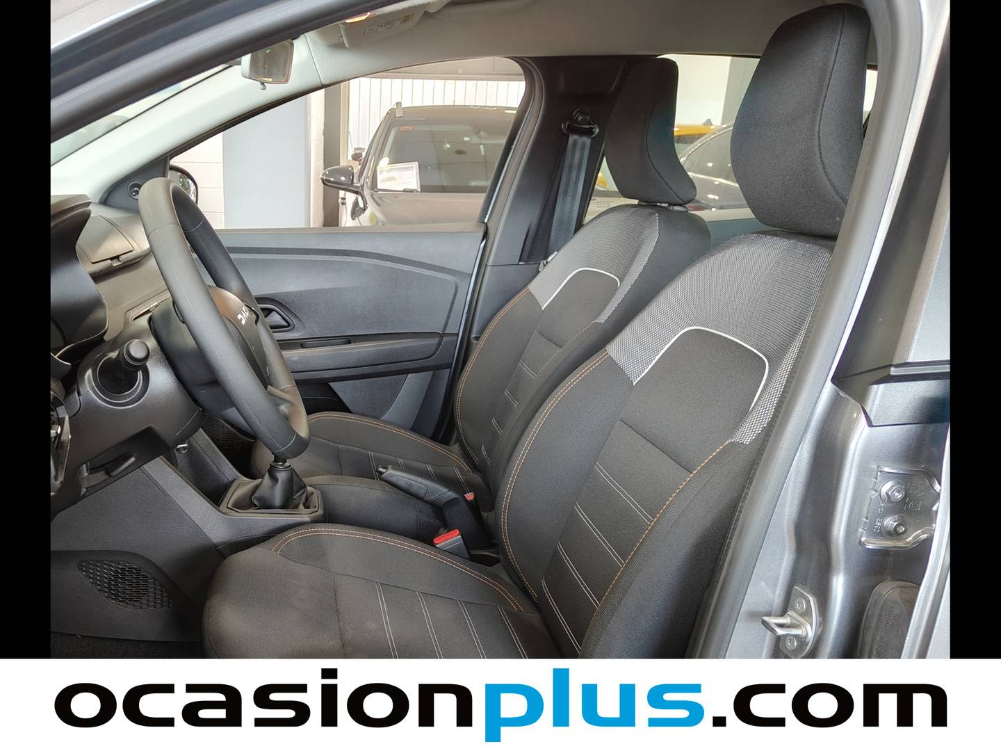 Foto asientos delanteros Dacia Sandero Dacia Sandero Stepway Essential ECO-G (101 CV)