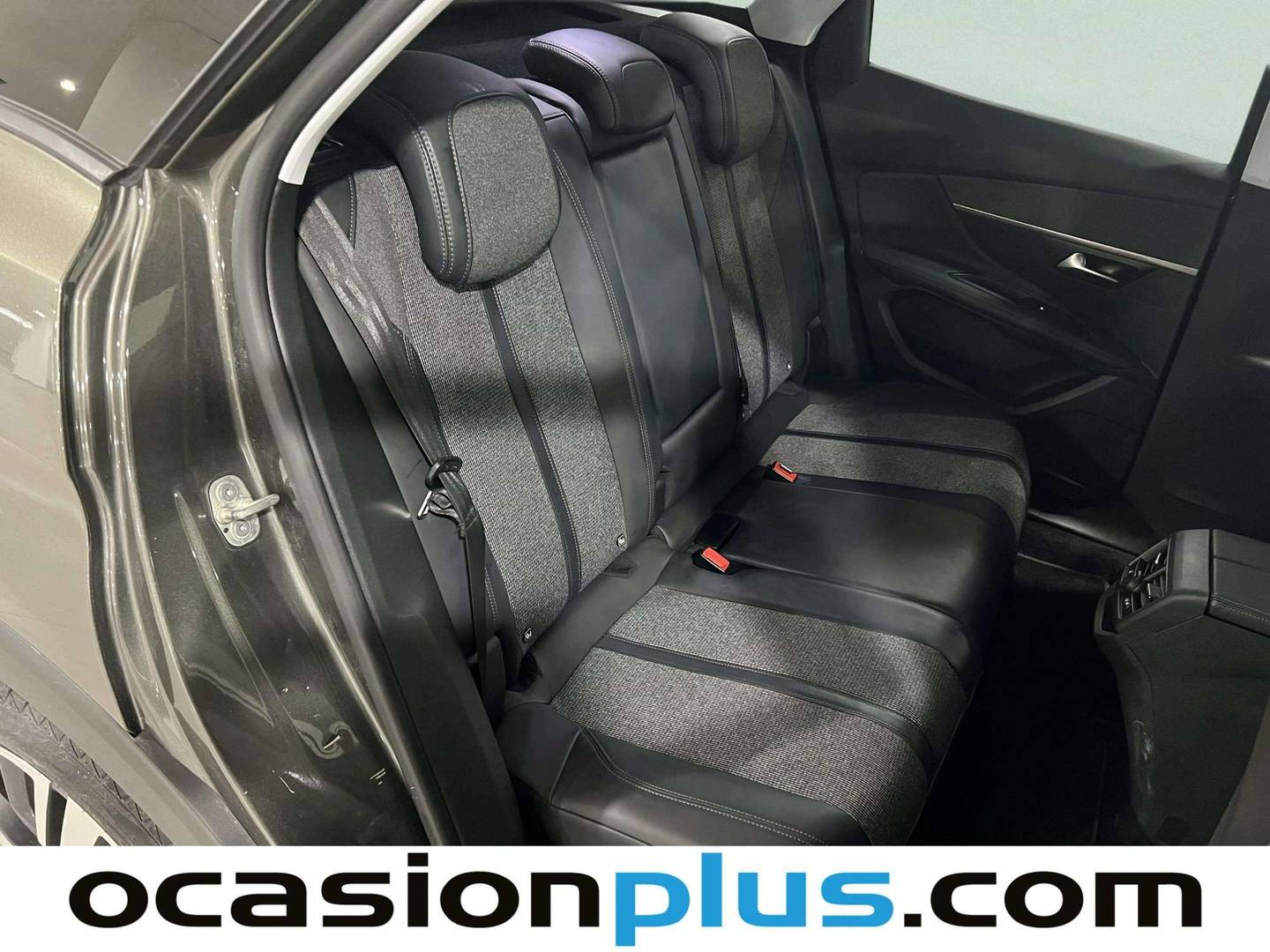 Foto Peugeot 3008 Peugeot 3008 PureTech 130 Allure (130 CV)