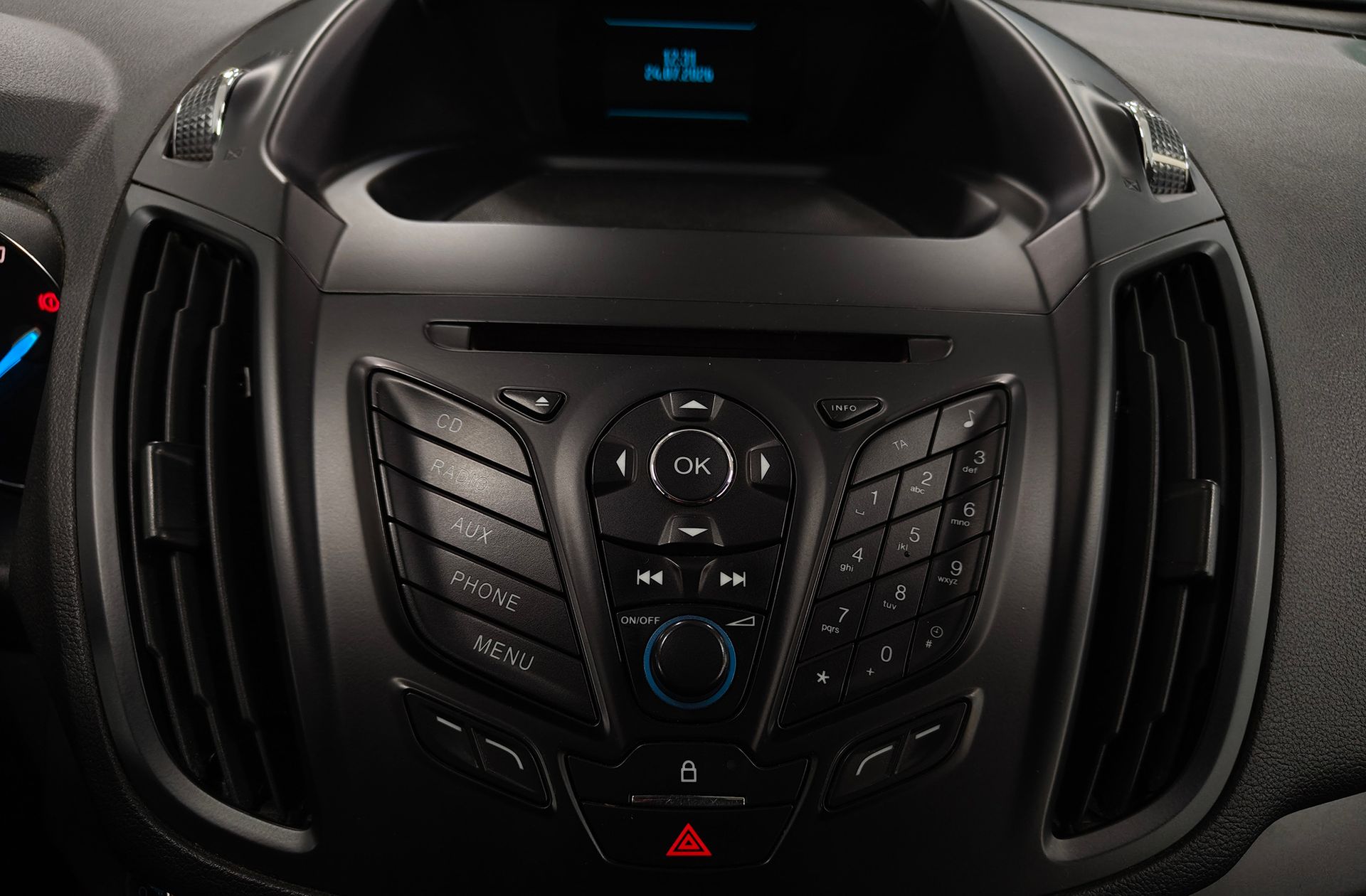 Ford Kuga 1.5 EcoBoost Trend 4x2 - foto 26