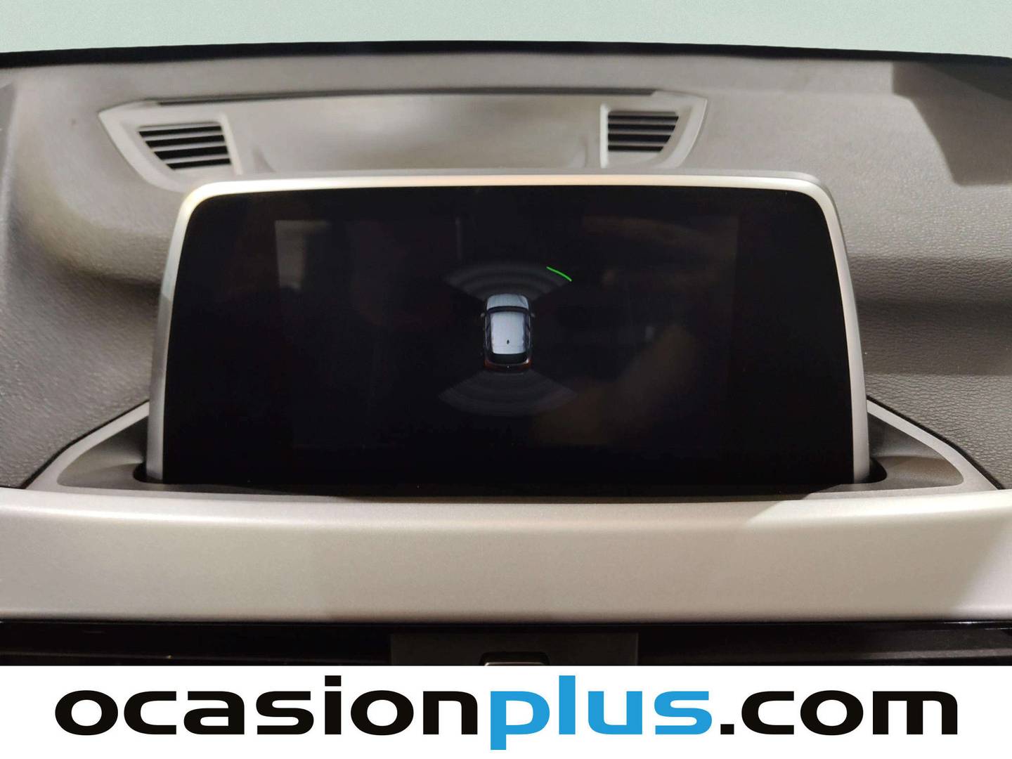 Equipamiento del BMW X1 BMW X1 sDrive18d Business (150 CV)