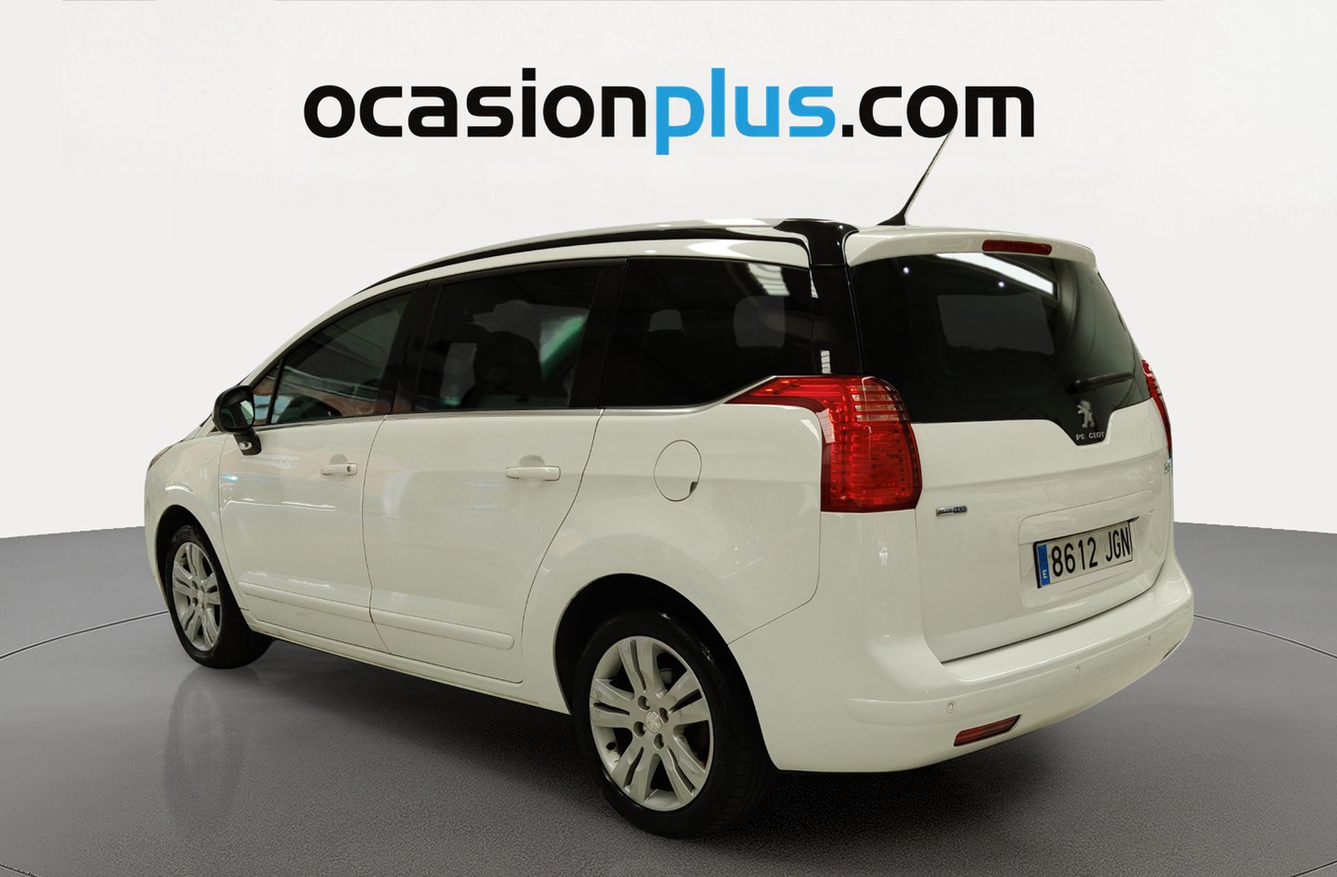 Peugeot 5008 1.6 BlueHDi Allure EAT6 7 plazas - foto 3