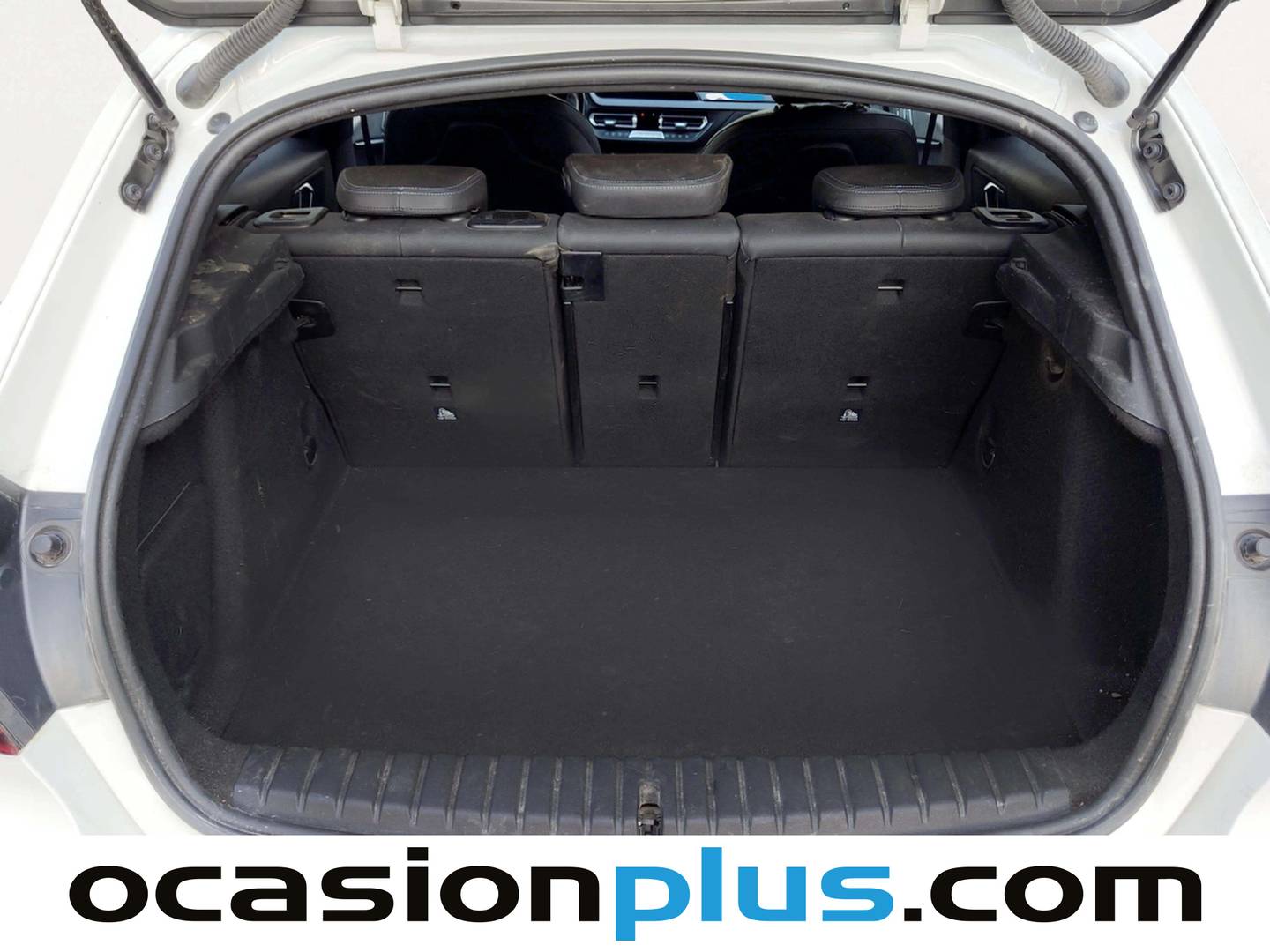Fotos maletero BMW Serie 1 BMW Serie 1 116d (116 CV) Pack M
