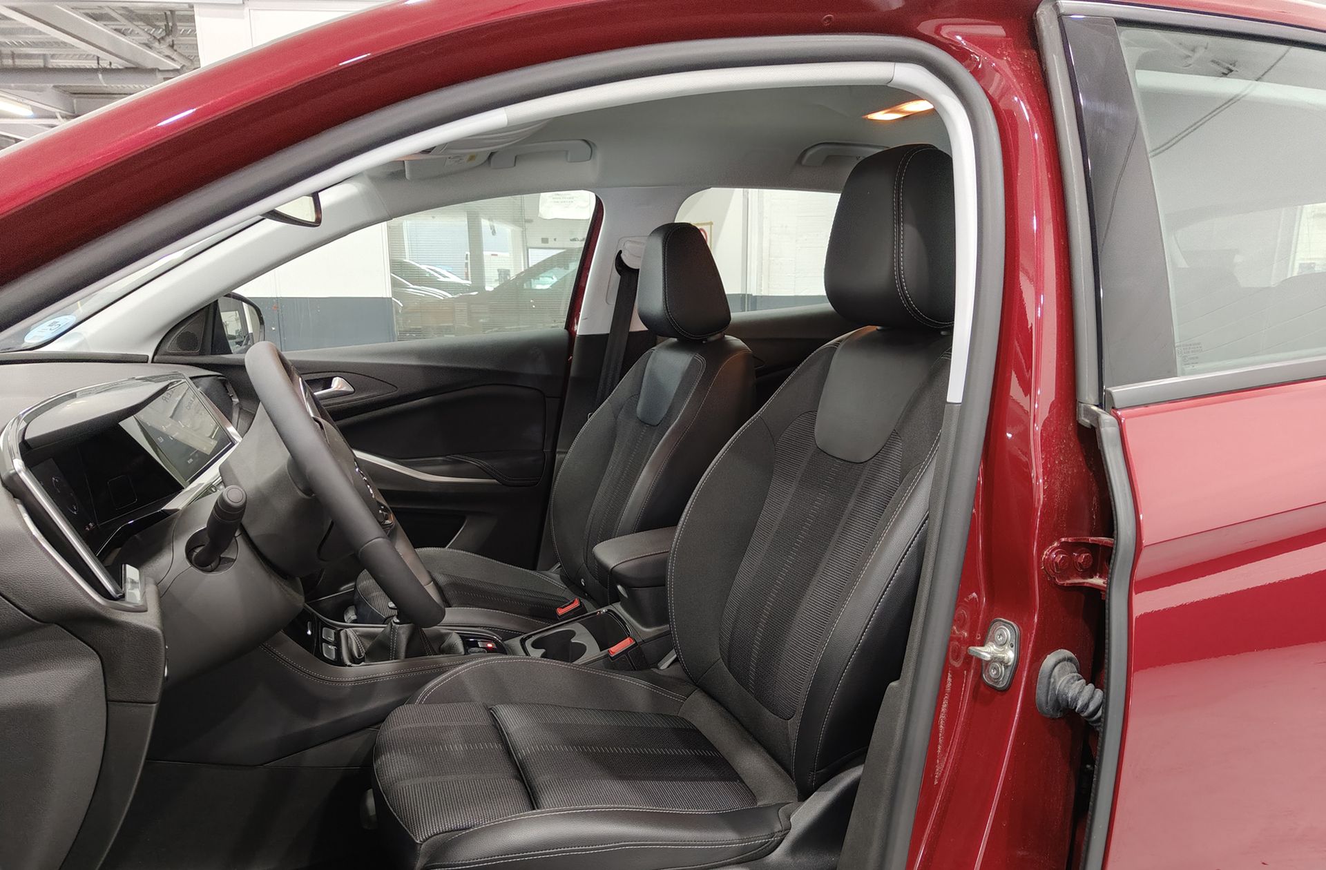 Opel Grandland 1.2 Turbo XHT GS - foto 12