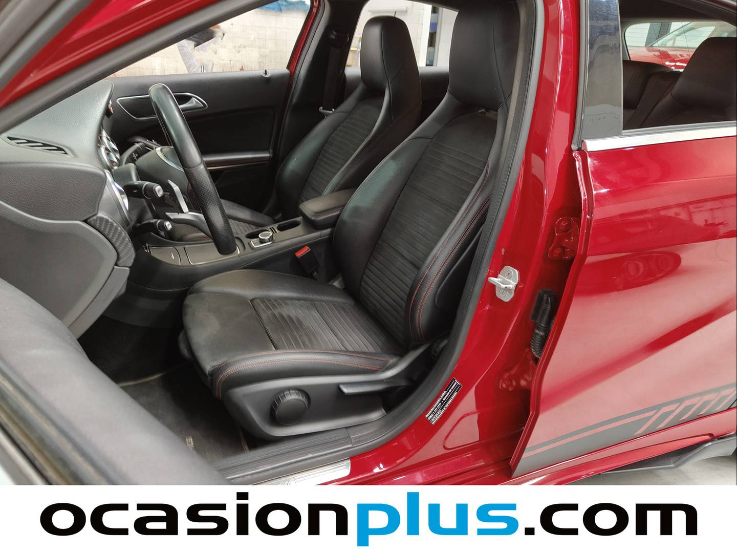 Foto asientos delanteros Mercedes Clase A Mercedes-Benz Clase A 200 d (136 CV) Pack AMG