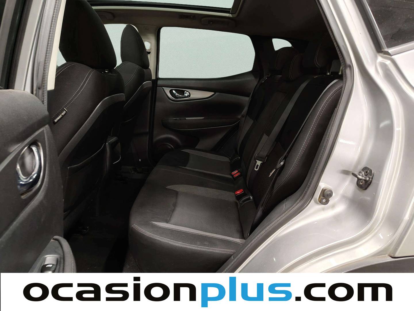 Foto asientos traseros Nissan QASHQAI Nissan Qashqai DIG-T 115 N-Connecta  (115 CV)