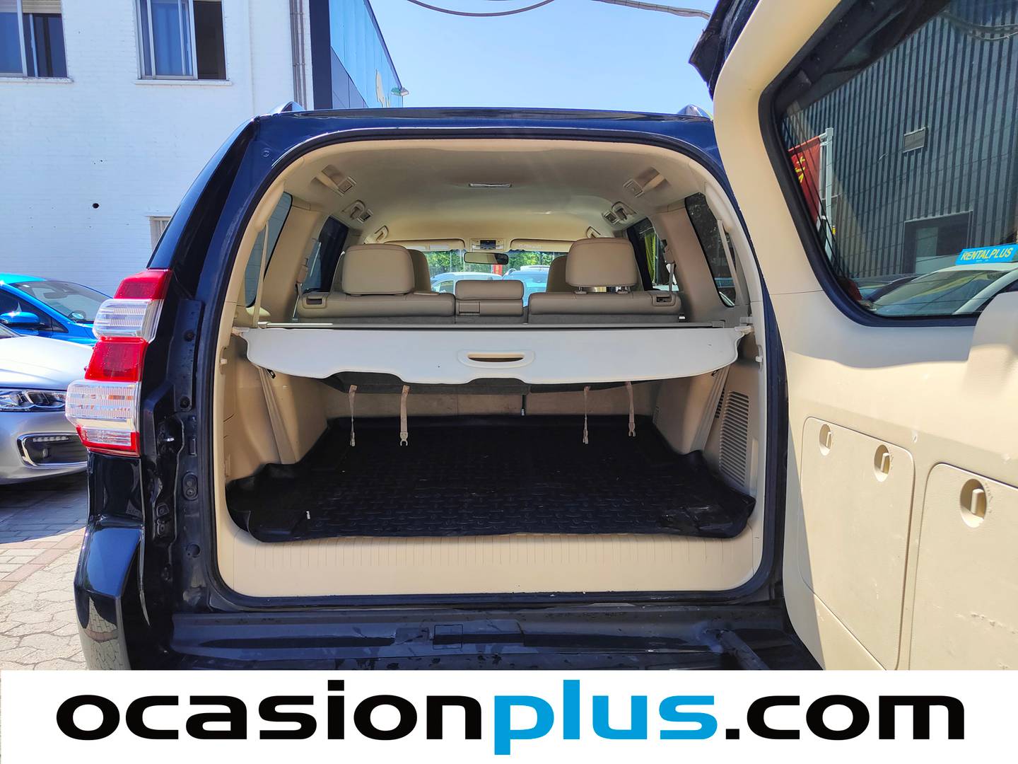 Fotos maletero Toyota Land Cruiser Toyota Land Cruiser 2.8 D-4D VX Auto (177 CV) 7 Plazas