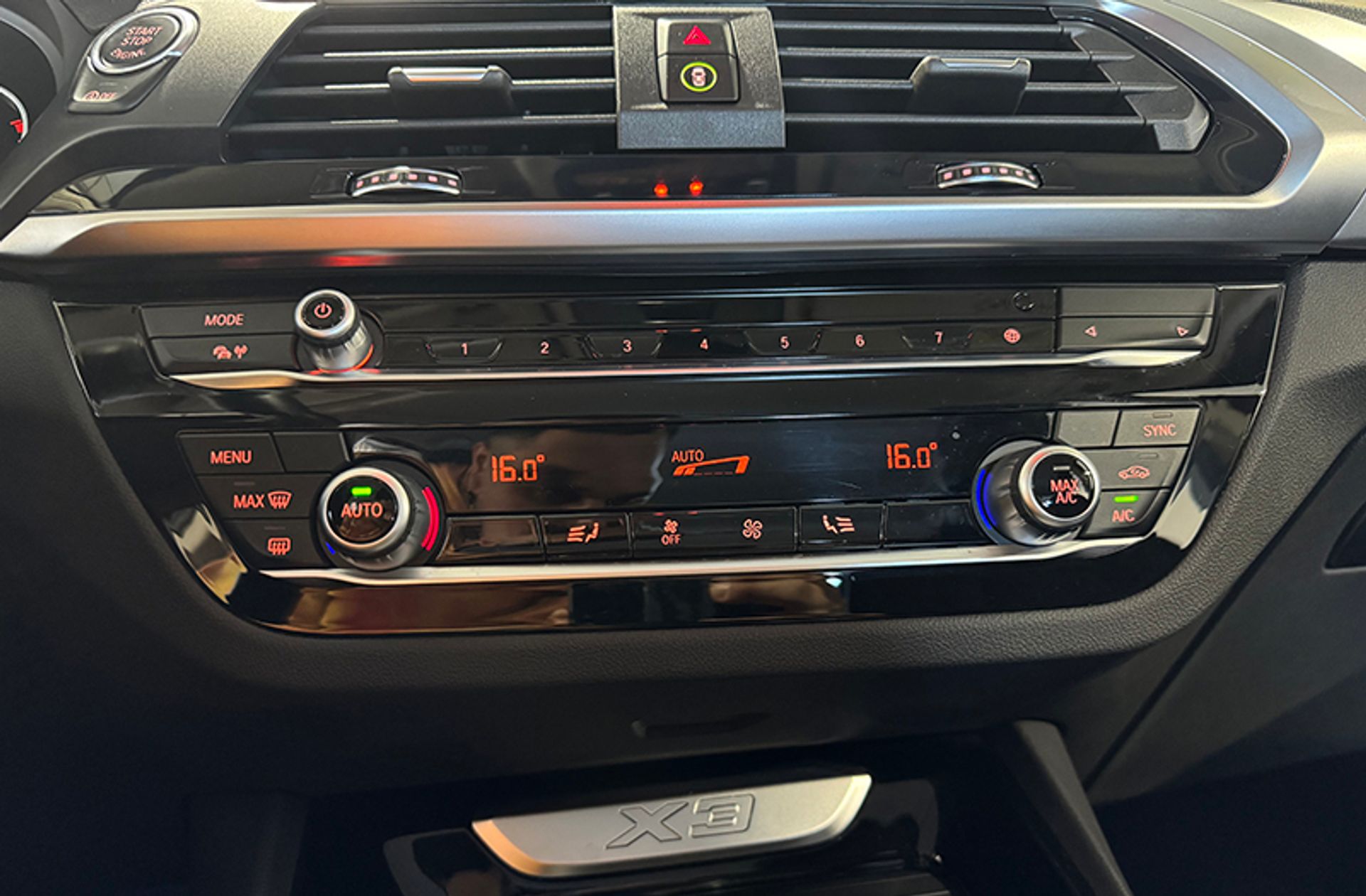 BMW X3 sDrive18d - foto 31