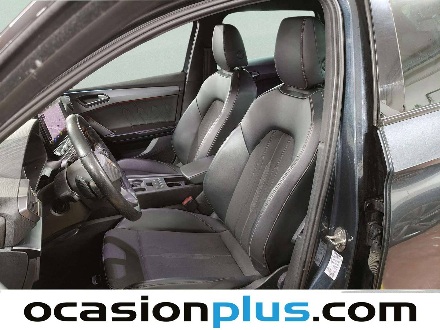 Foto asientos delanteros Cupra León CUPRA León 1.5 eTSI DSG (150 CV)