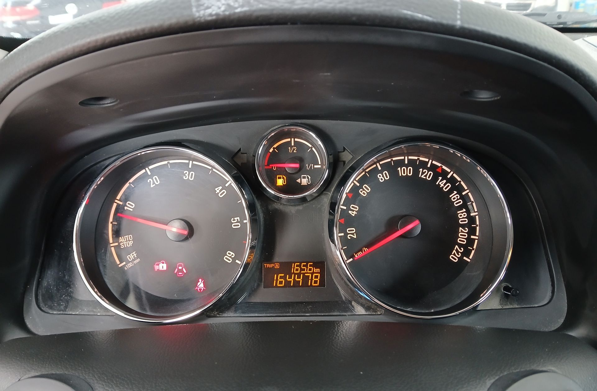 Opel Antara 2.2 CDTI Selective 4x2 - foto 22