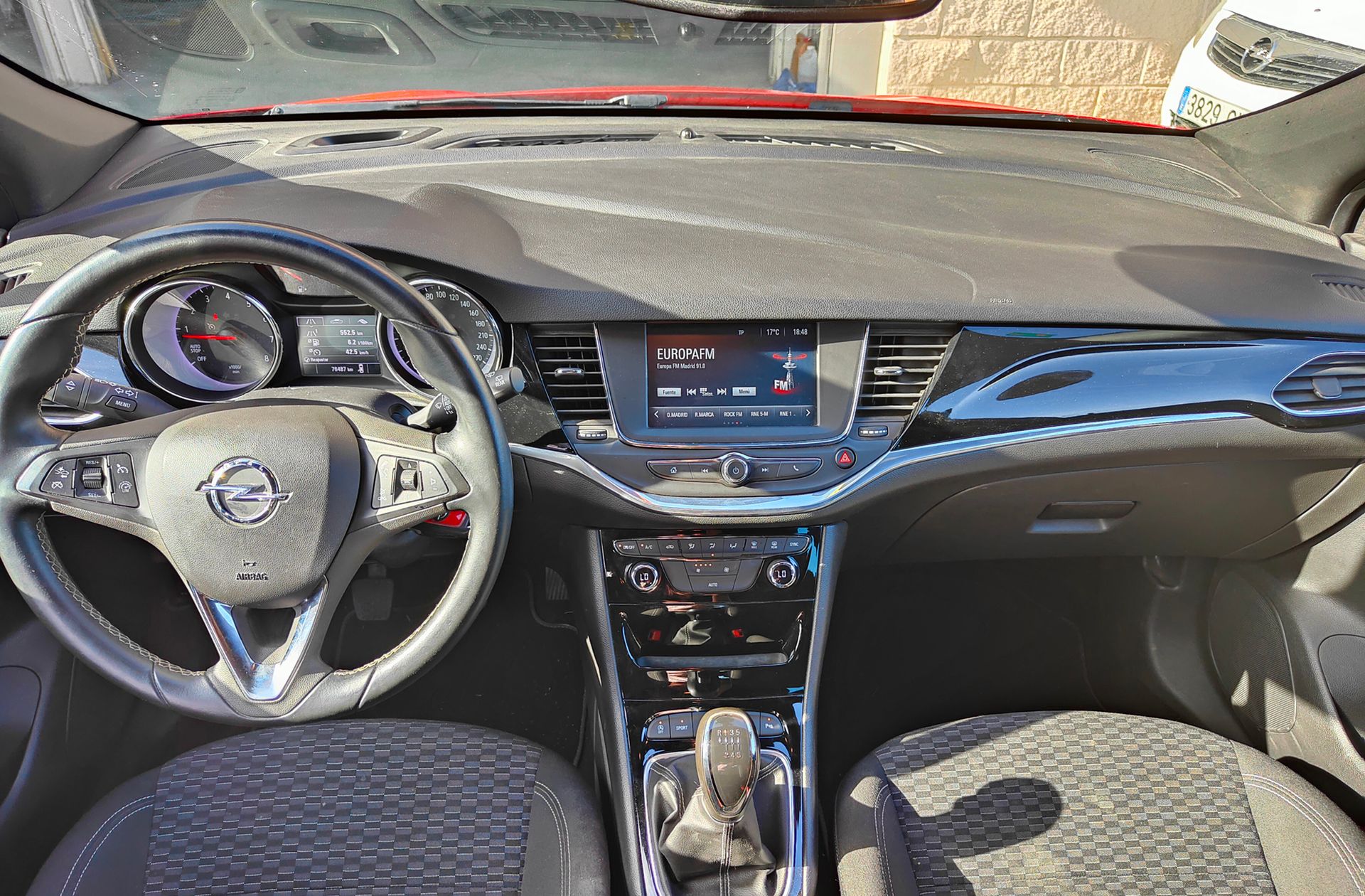 Opel Astra 1.4 Turbo Dynamic - foto 6