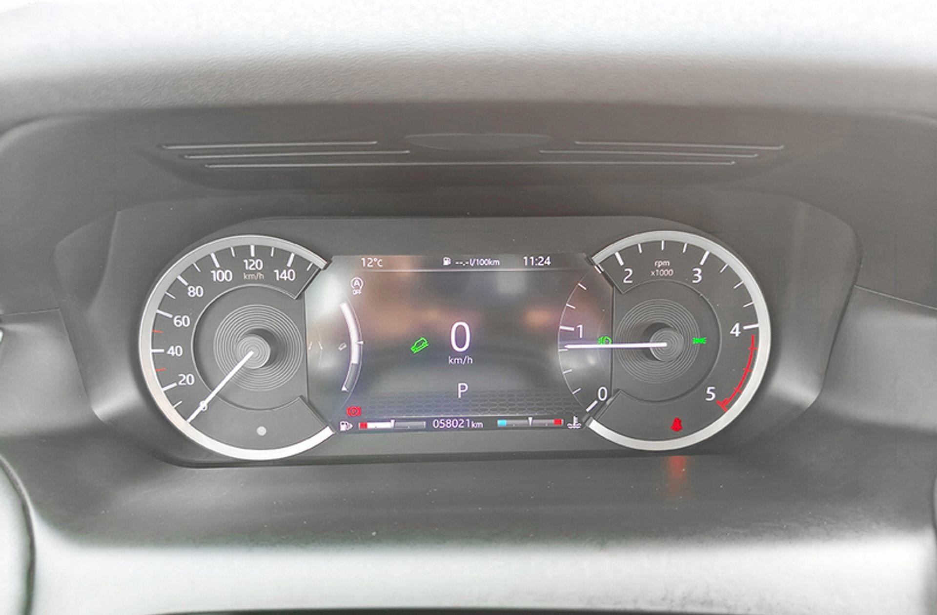 Land Rover Discovery Sport 2.0D SD4 MHEV Standard AWD - foto 22