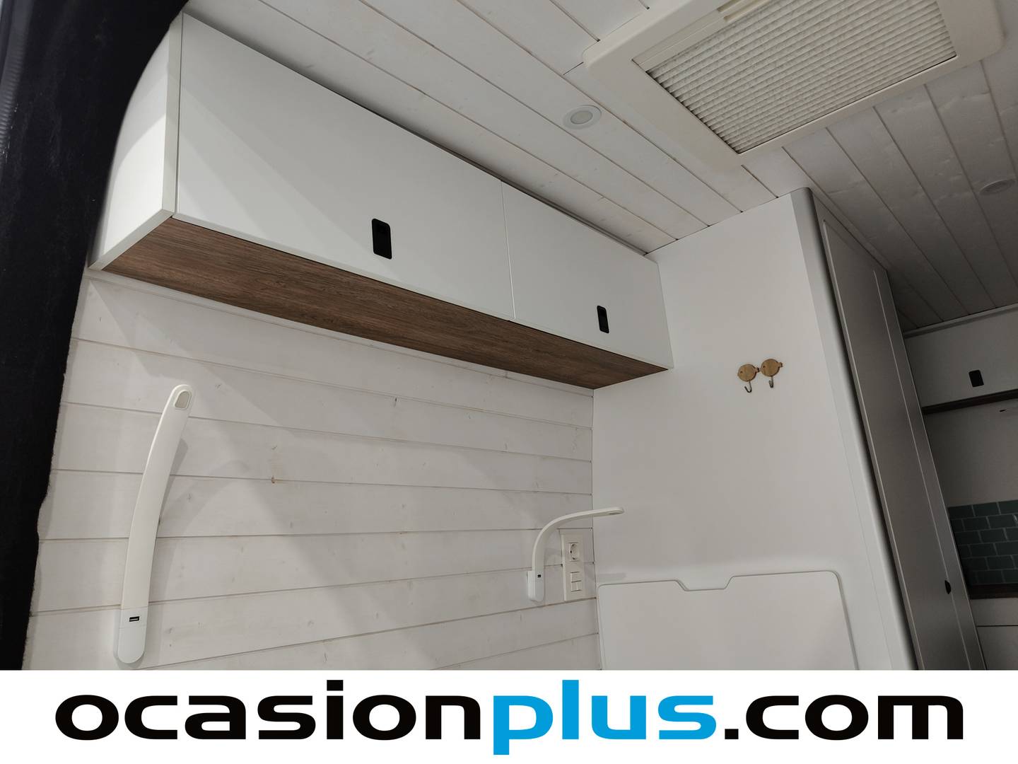 Foto Volkswagen Crafter Volkswagen Crafter Furgon Furgon Batalla Media TN 2.0 TDI (140 CV) 3.500 3 Plazas Camperizada