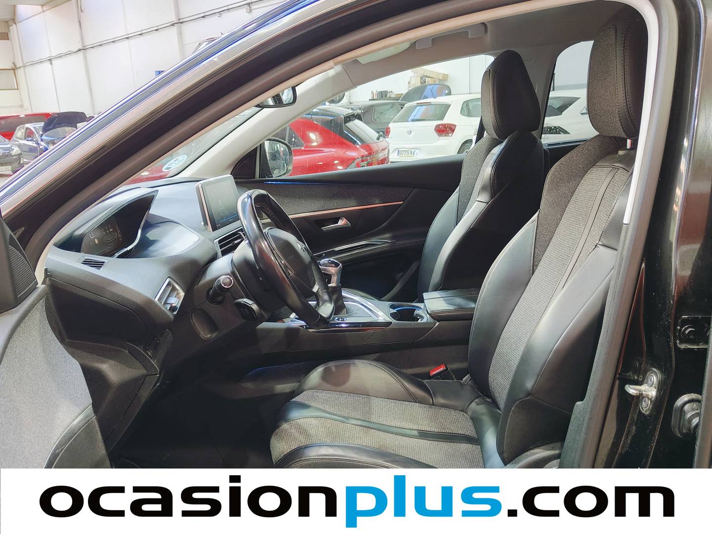 Foto asientos traseros Peugeot 5008 Peugeot 5008 PureTech 130 S&S Allure (130 CV) 7 Plazas