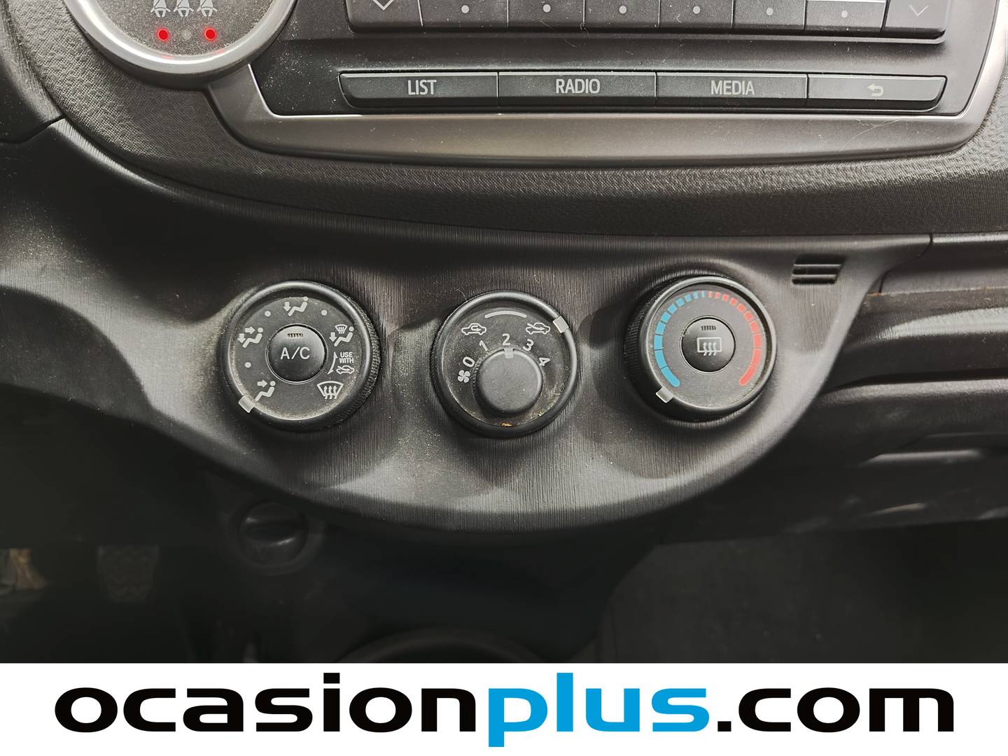 Extras y acabados del Toyota Yaris Toyota Yaris 1.0 Active  (69 CV)