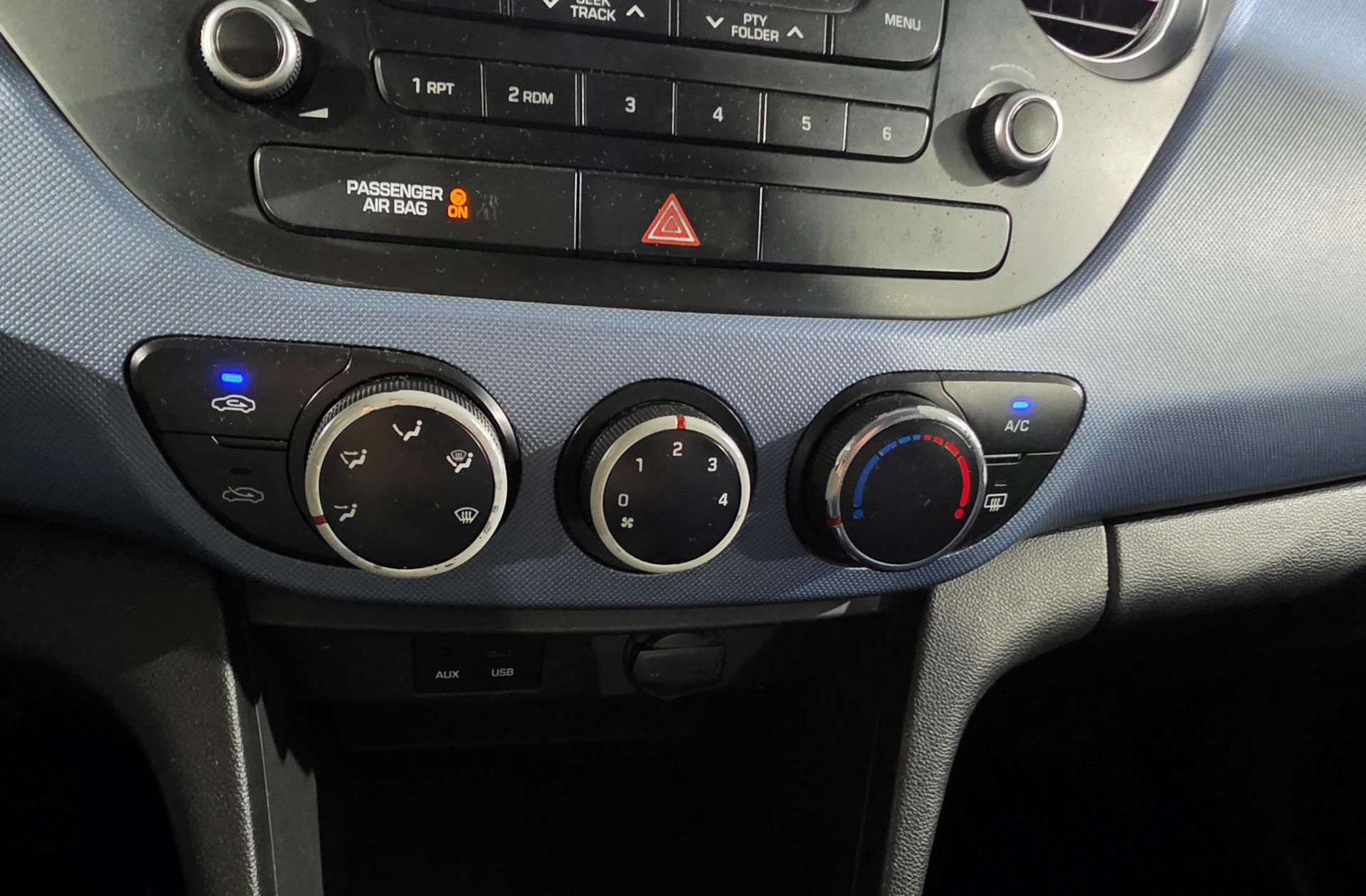 Hyundai i10 1.0 Tecno Blue - foto 24