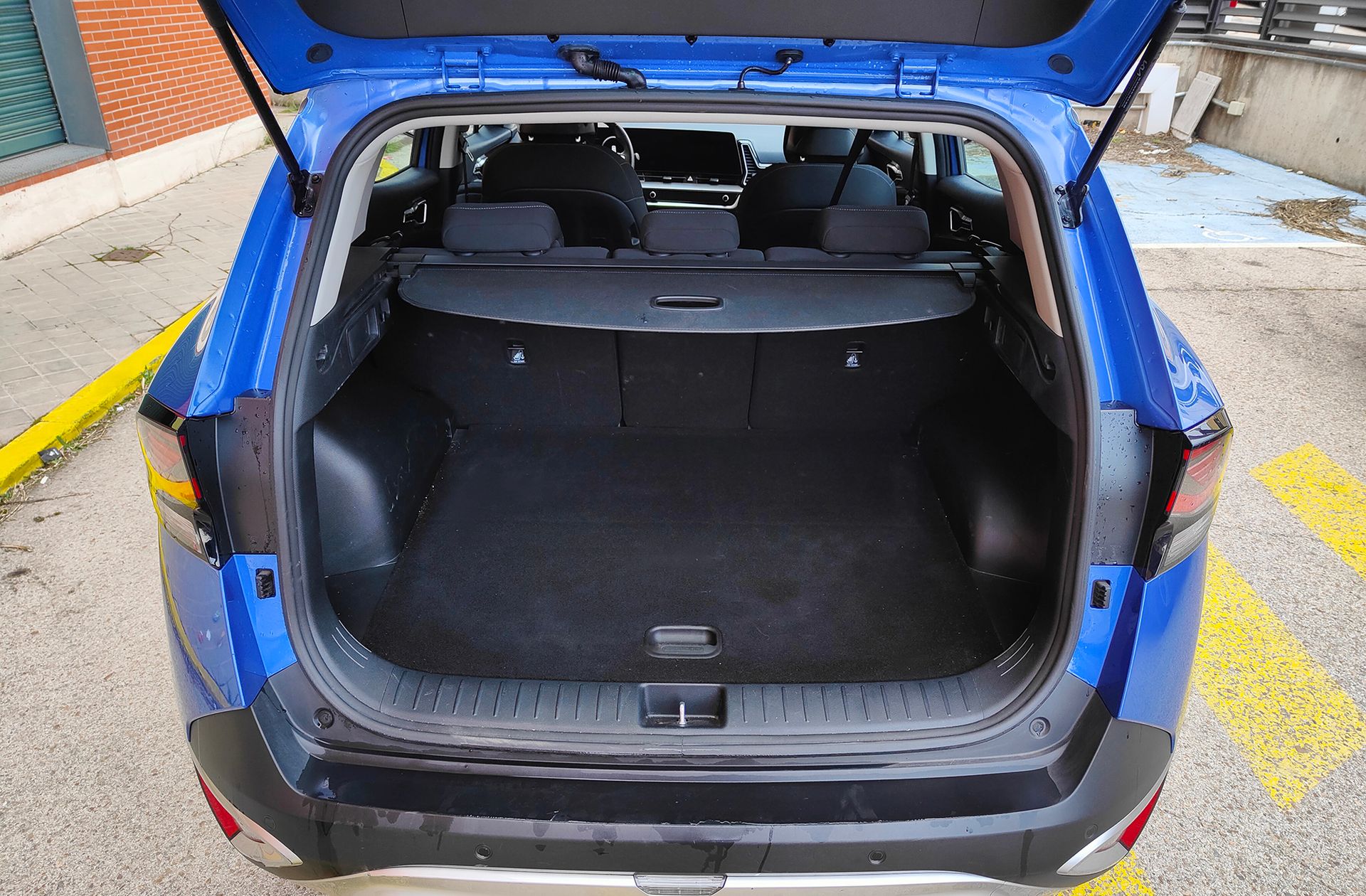 Kia Sportage 1.6 T-GDi PHEV Drive 4x4 - foto 17