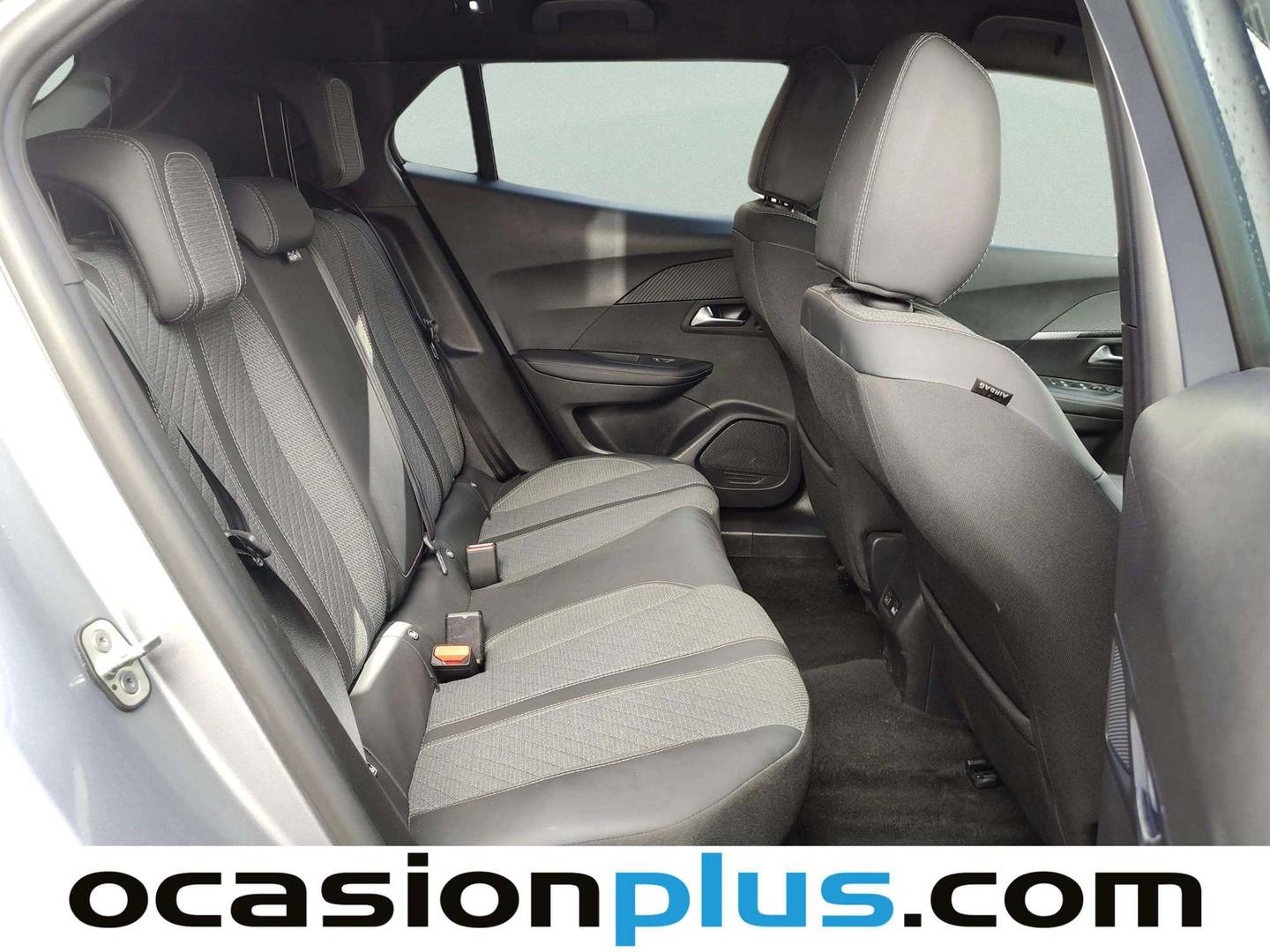 Peugeot 2008 Peugeot 2008 Allure Hybrid eDCS6 (145 CV) automático