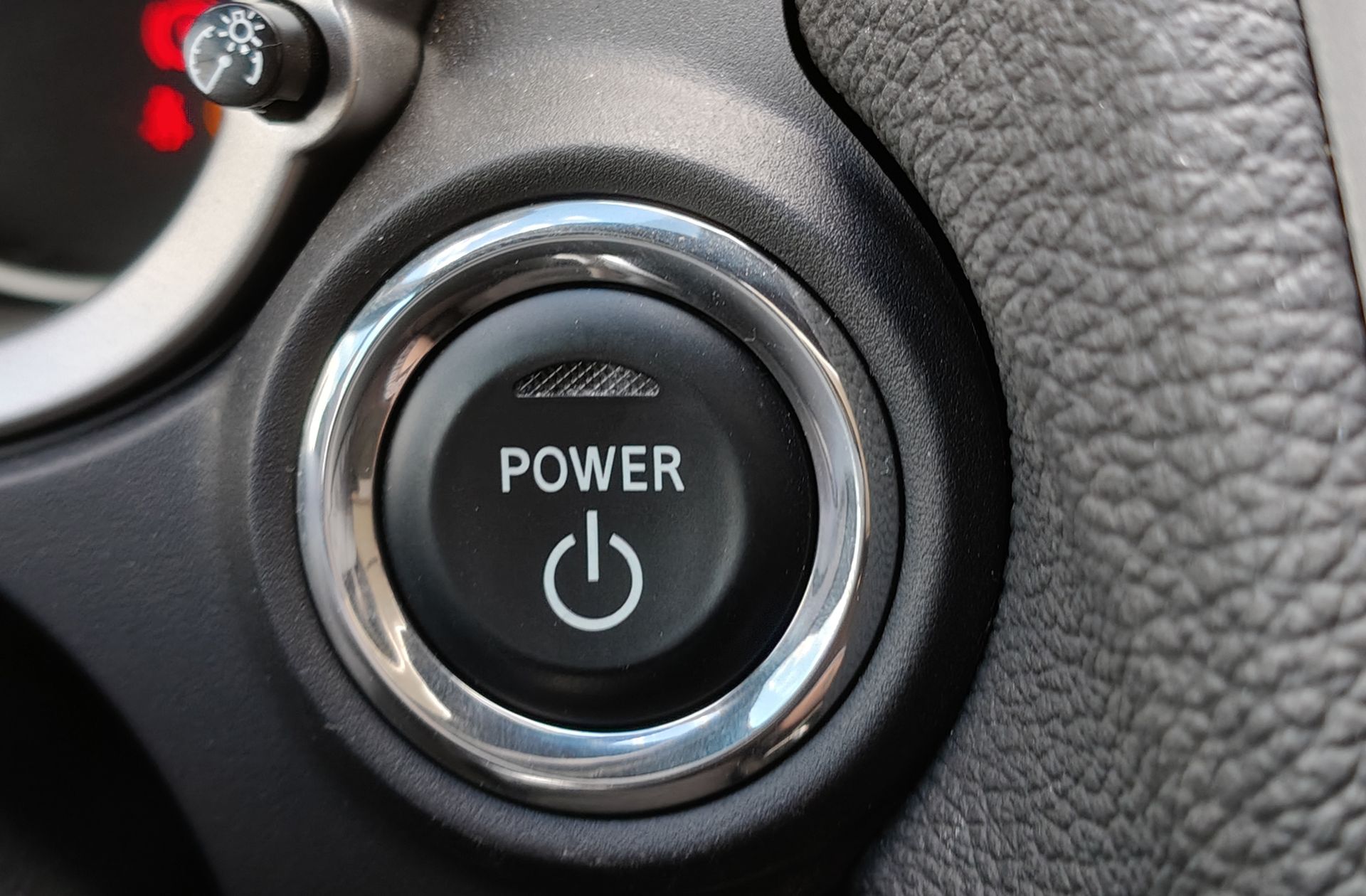 Mitsubishi Eclipse Cross 2.4 PHEV Kaiteki 4WD - foto 31