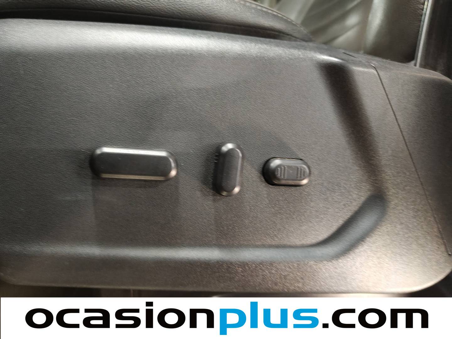 Accesorios del Ford Tourneo Custom Ford Tourneo Custom 2.0 TDCI L1 Titanium Auto (170 CV) 8 Plazas
