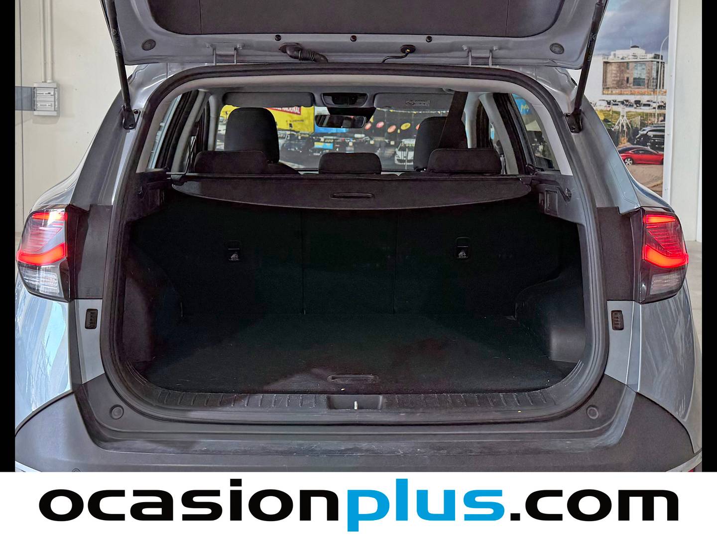 KIA Sportage Kia Sportage 1.6 CRDi MHEV (136CV) Business 4x2 de segunda mano