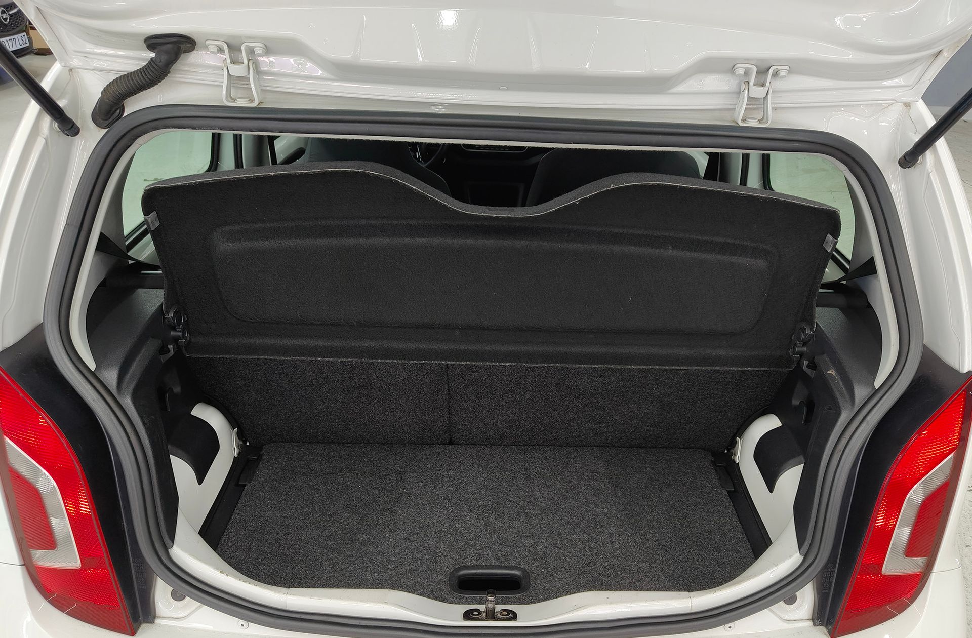 Volkswagen up! High up! 1.0 - foto 13