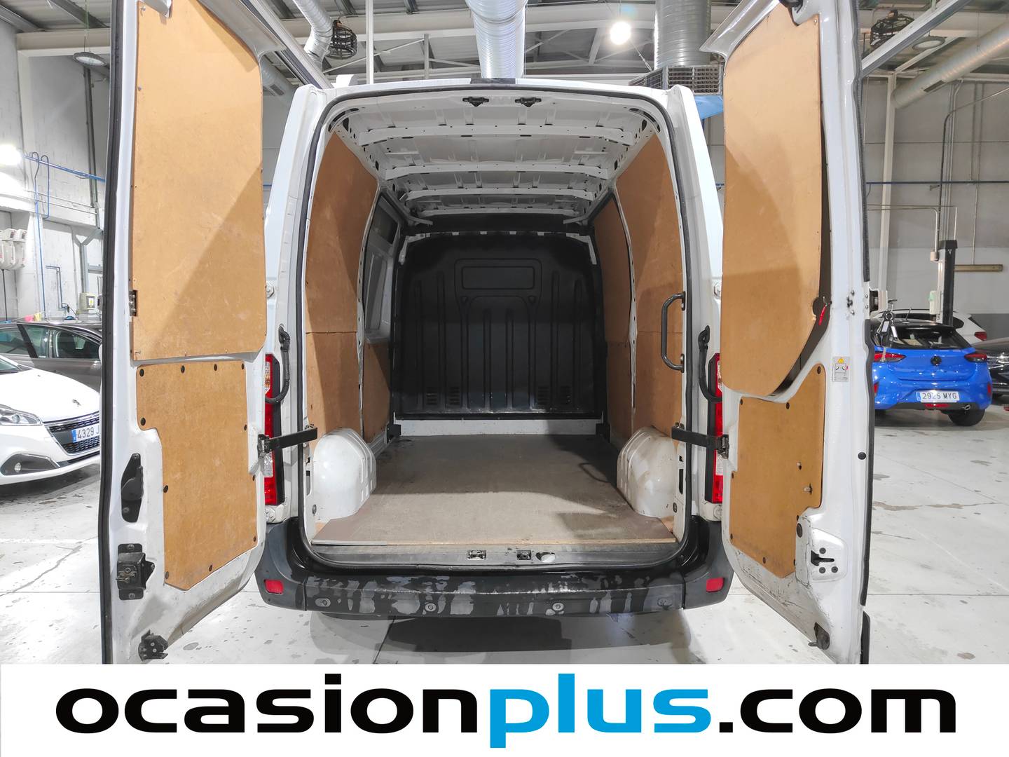 Foto Renault Master Renault Master Furgon Furgon L2H3 3500 Energy Blue dCi (150 CV)