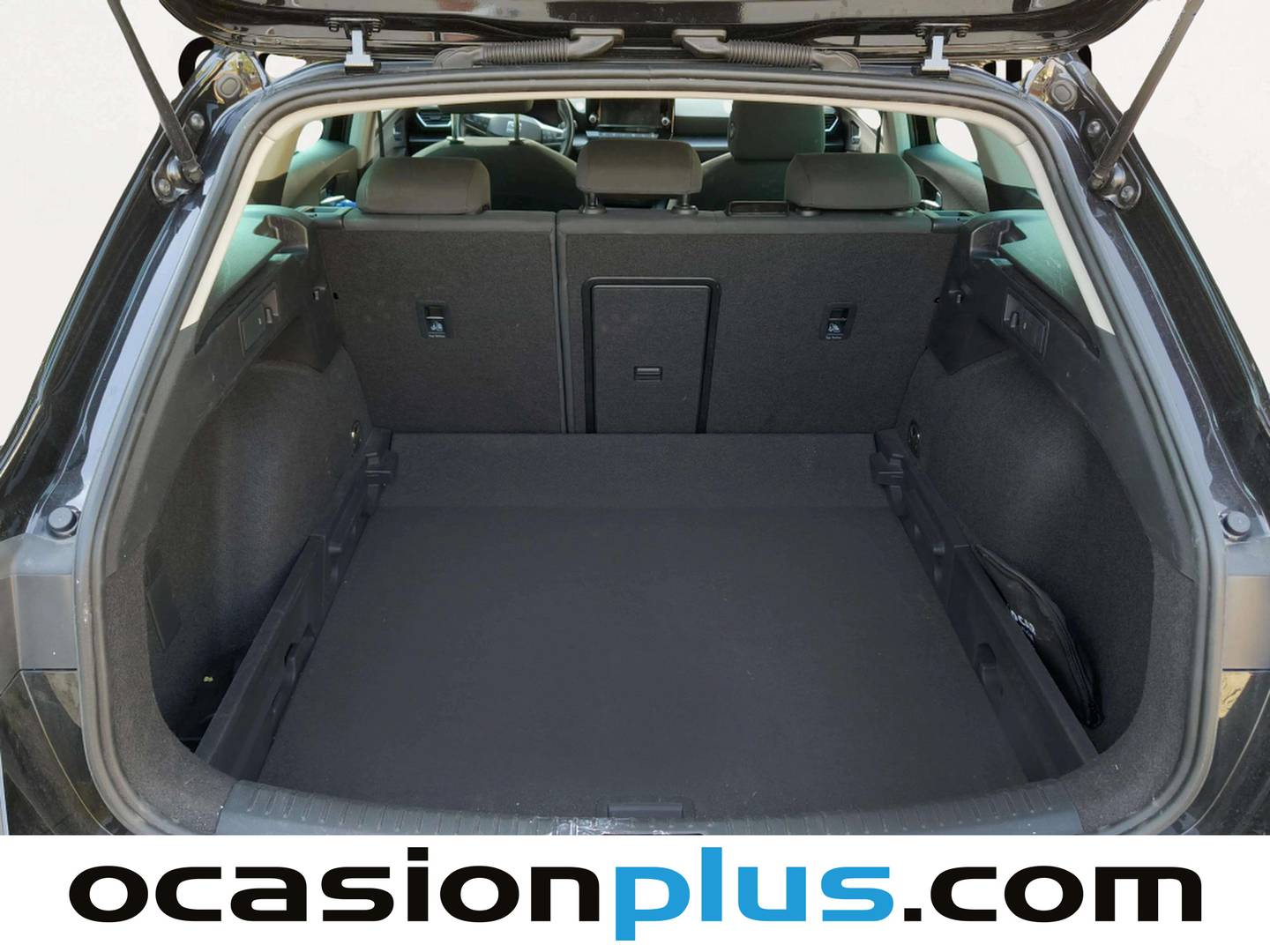 Fotos maletero Seat León Seat León ST 1.5 eTSI Style Special Edition Vision DSG (150 CV)