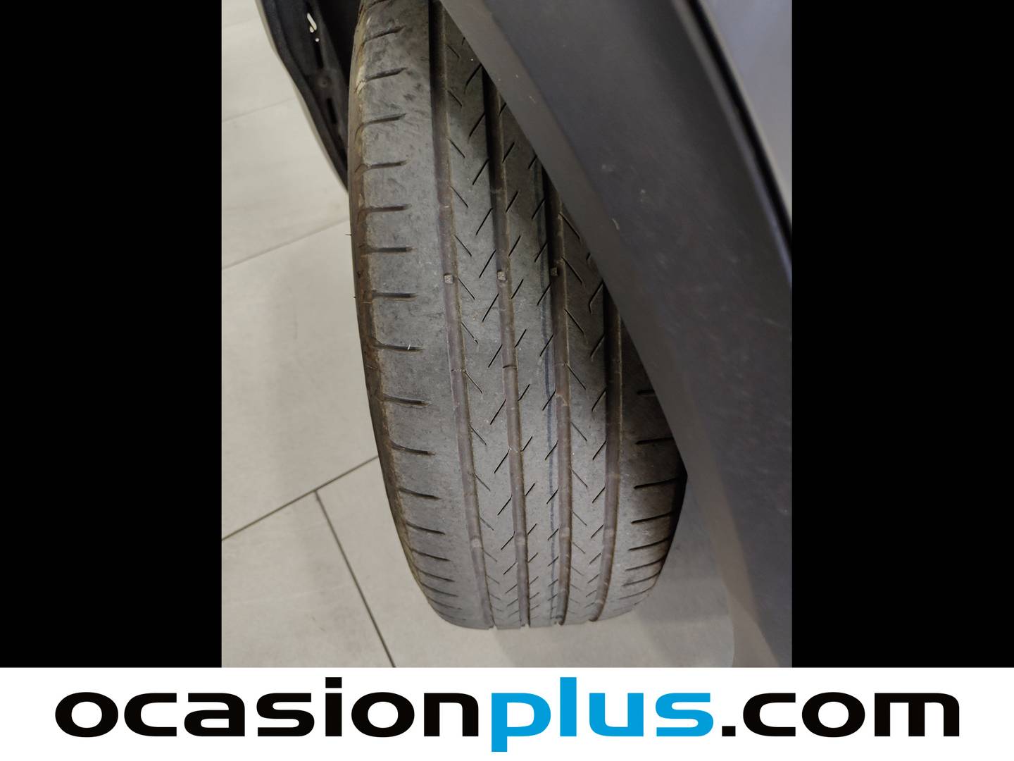 Foto Peugeot 2008 Peugeot 2008 Allure Hybrid eDCS6 (136 CV)