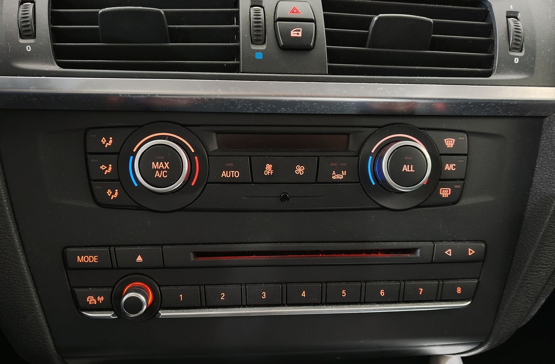 BMW X3 sDrive18d - foto 30