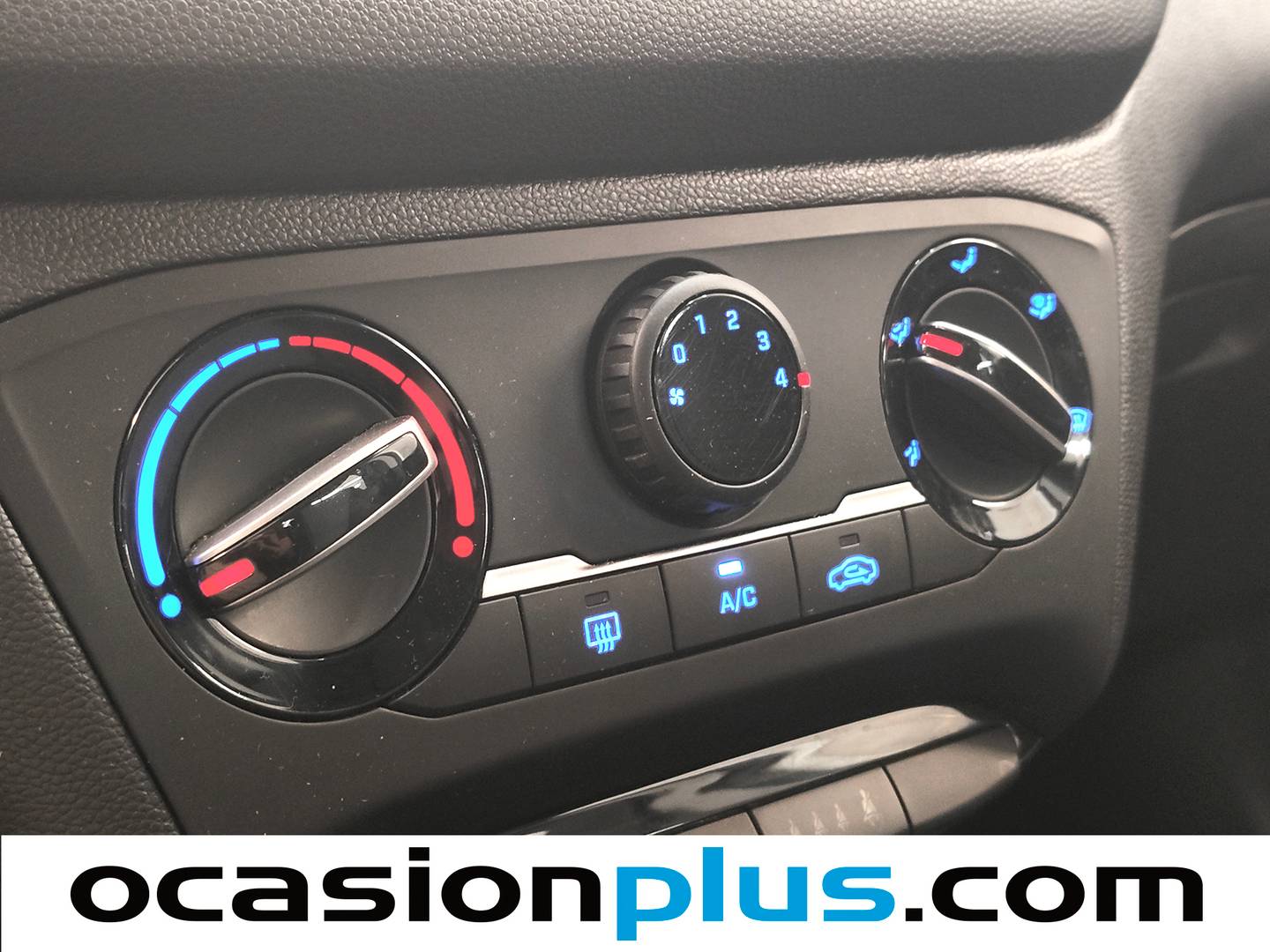 Extras del Hyundai i20 Hyundai i20 1.2 MPI Essence LE (75 CV)