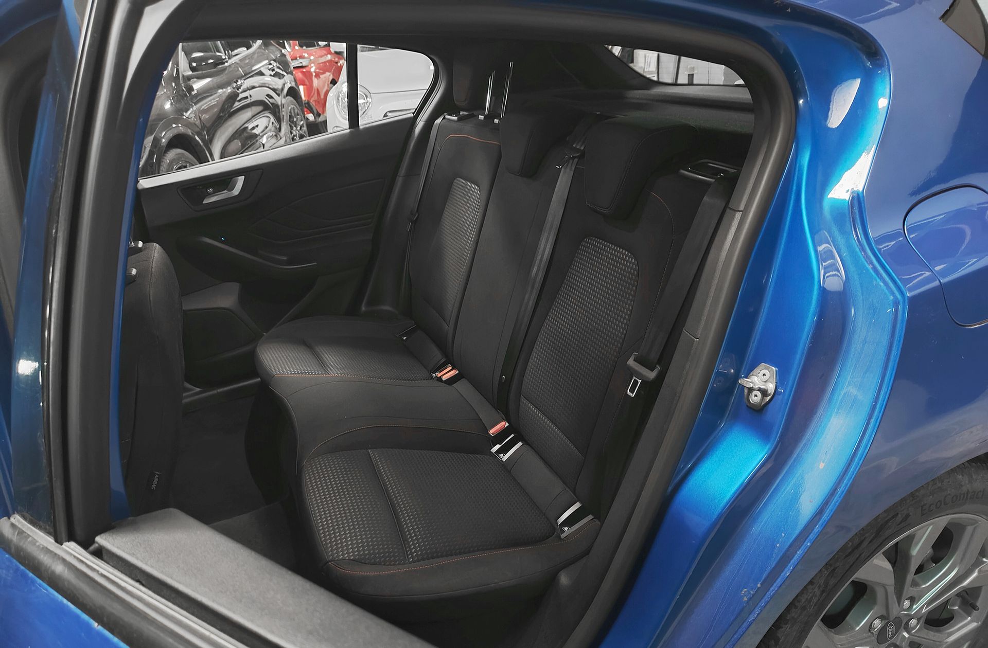 Ford Focus 1.0 EcoBoost MHEV ST-Line - foto 13