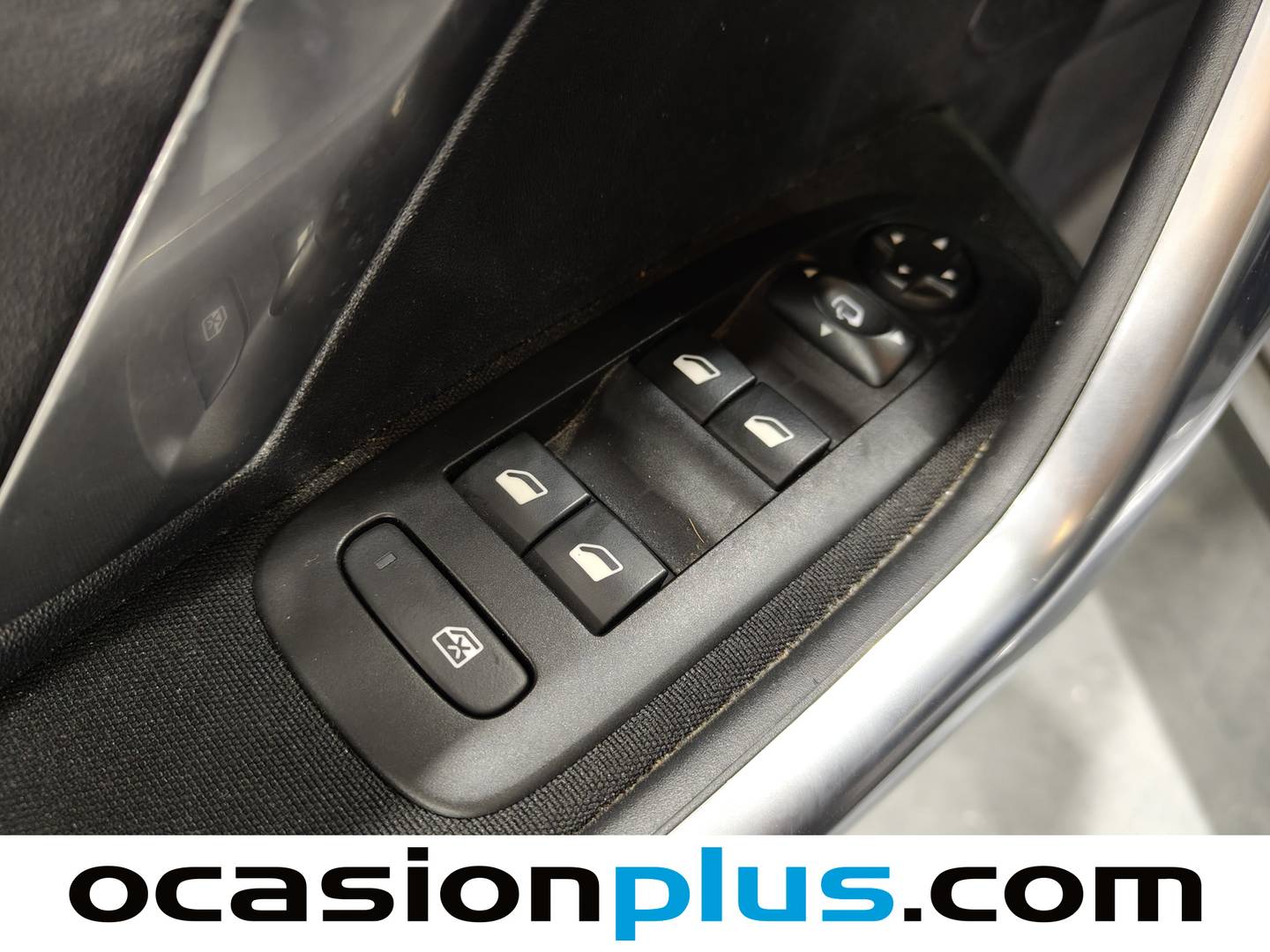 Foto Peugeot 2008 Peugeot 2008 BlueHDi 100 S&S Allure (100 CV)