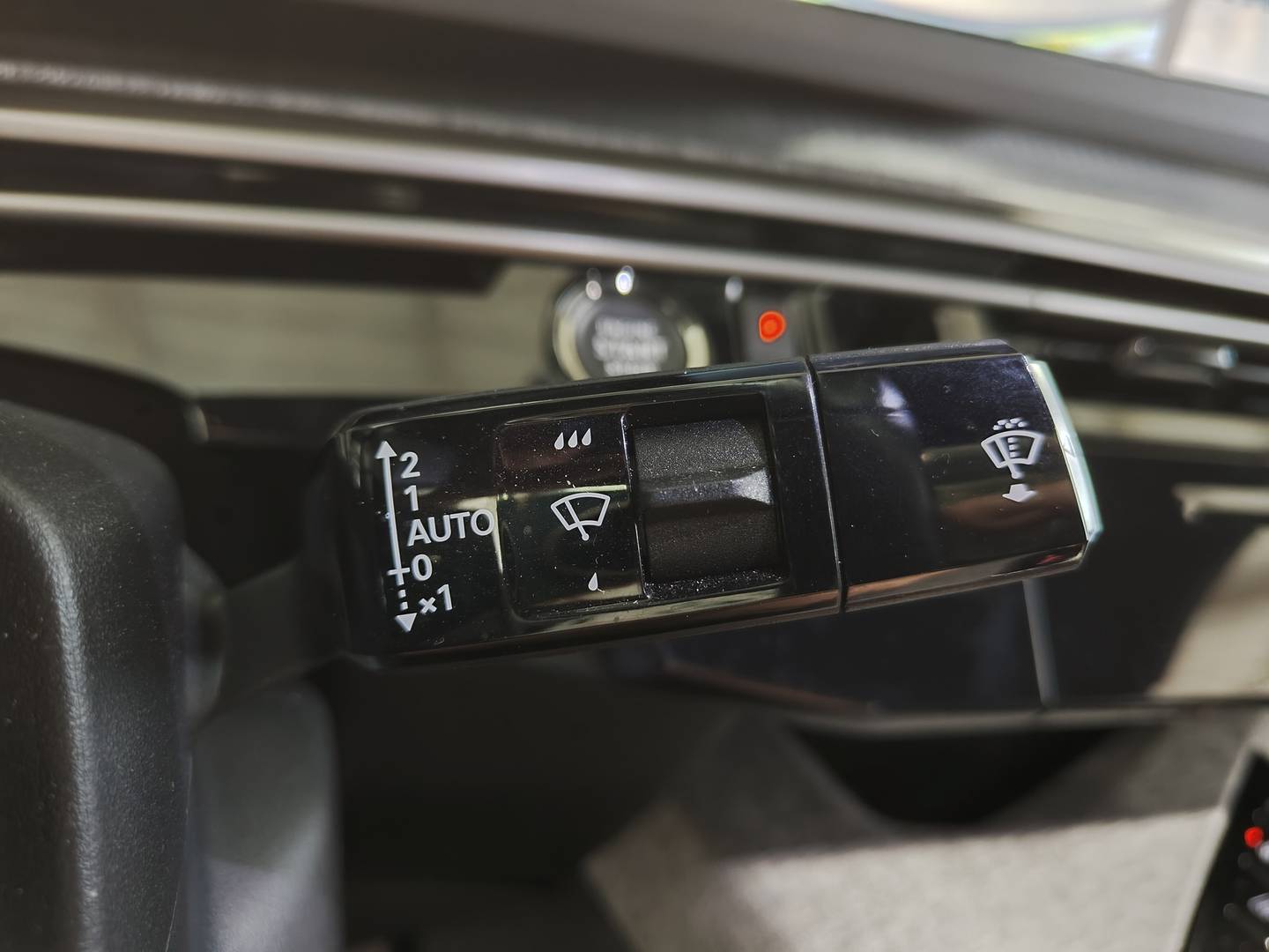 Peugeot 3008 Hybrid Peugeot 3008 Hybrid 145 Allure eDCS6 (145 CV) seminuevo