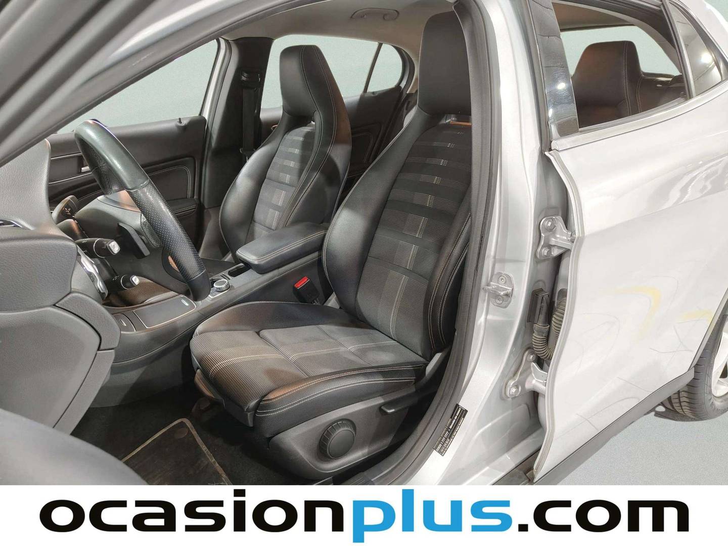 Foto Mercedes GLA Mercedes-Benz GLA 180 (122 CV)