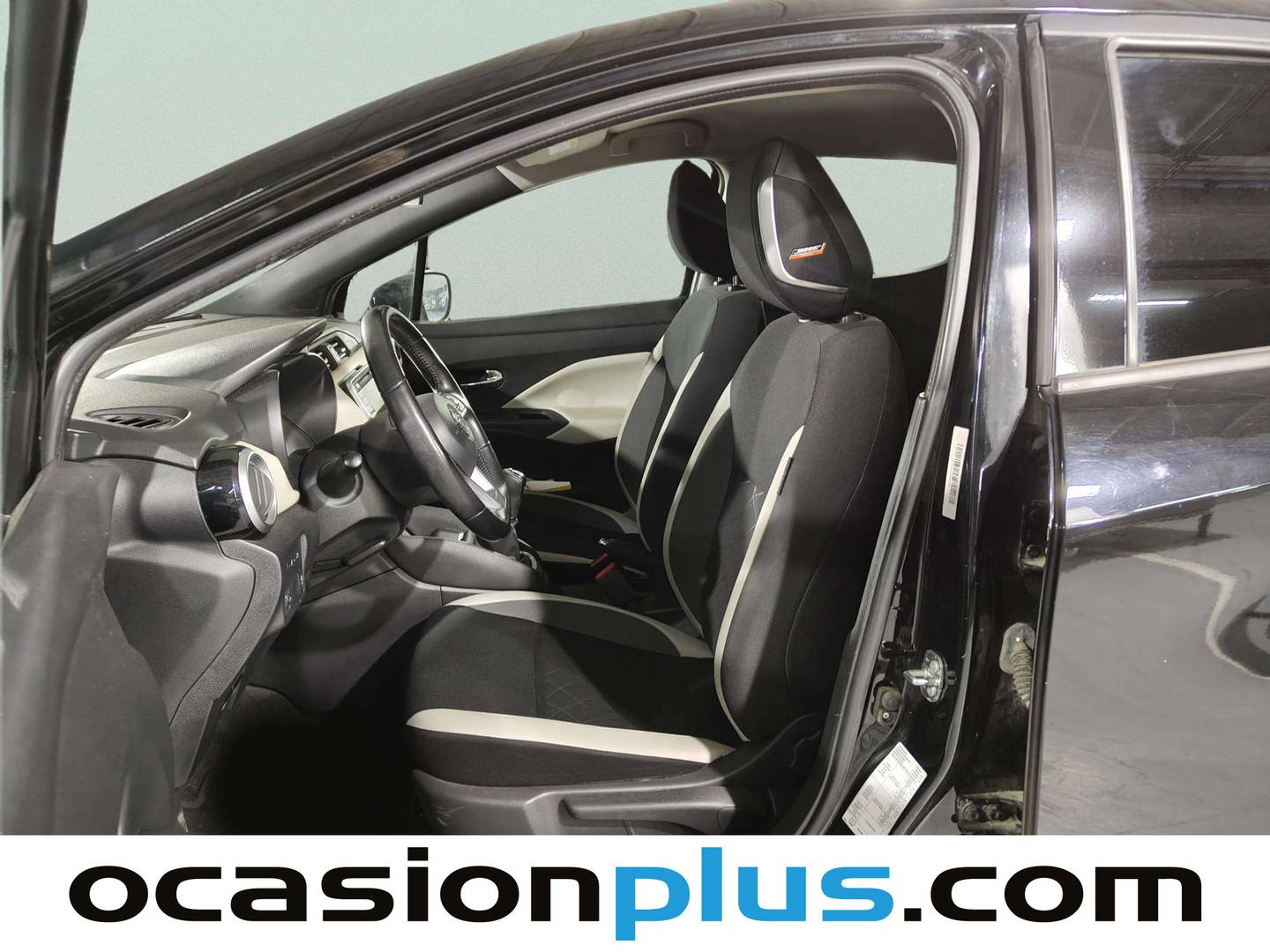 Foto asientos delanteros Nissan Micra Nissan Micra 1.5 dCi S&S N-Connecta (90 CV)